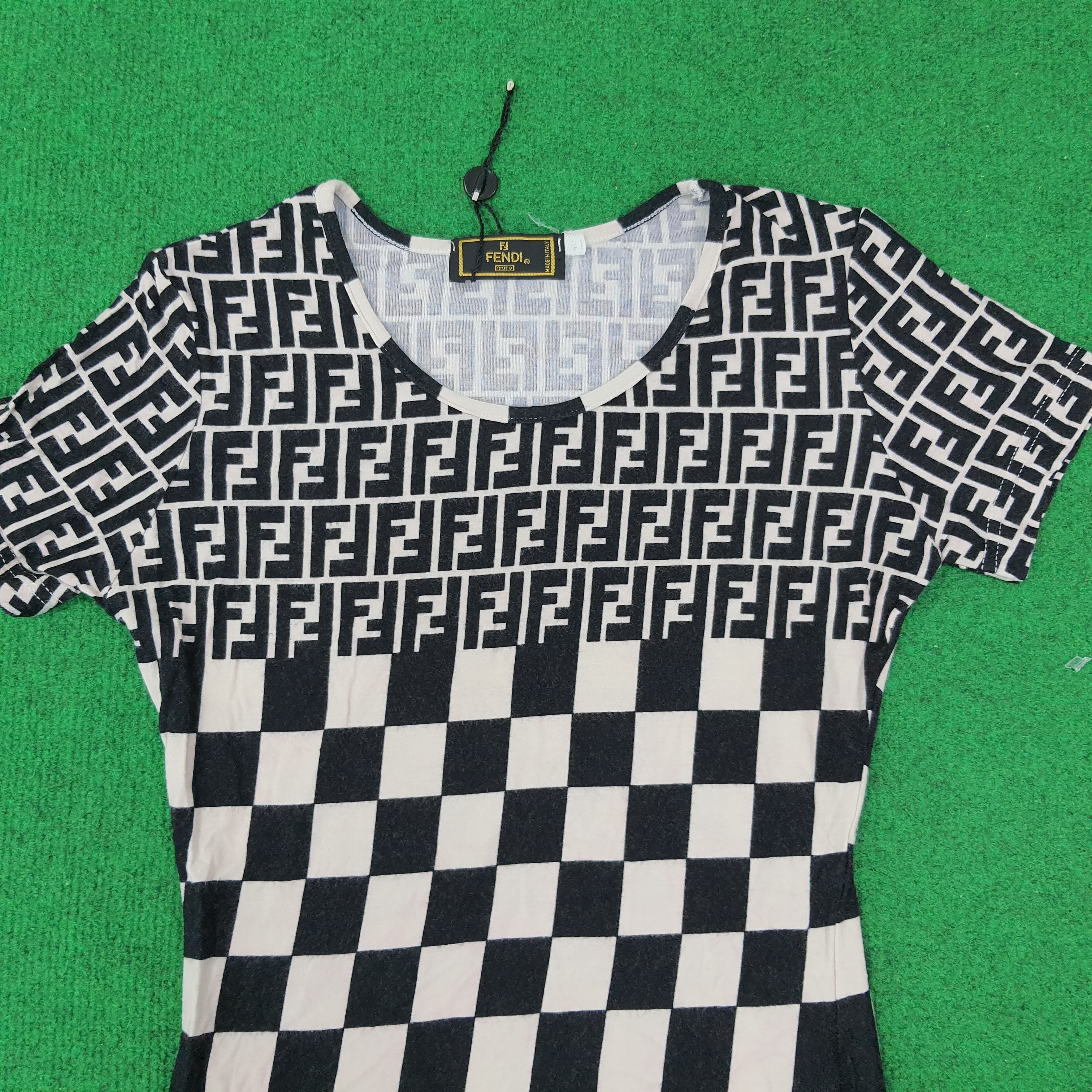 Fendi Vintage Fendi Mare Luxury Brand Tshirt C239N47 Size XXS / US 00 / IT 34 - 2 Thumbnail
