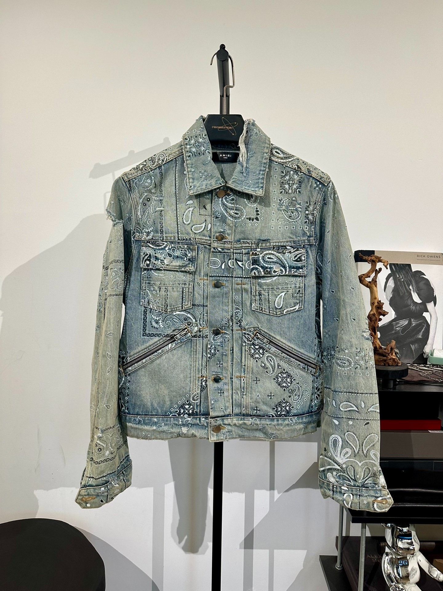 Amiri Amiri Washed Distressed Denim Jacket Size US M / EU 48-50 / 2 - 1 Thumbnail