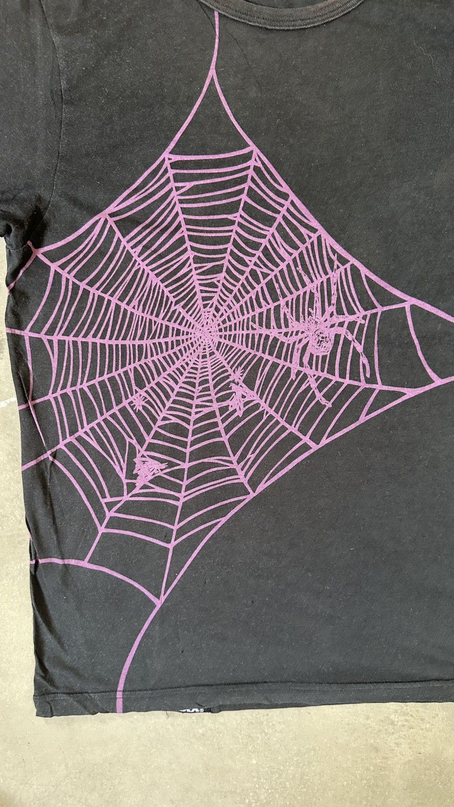 Hysteric Glamour VINTAGE THEE HYSTERIC XXX LETS MUSIC SPIDER WEB TEE Size US S / EU 44-46 / 1 - 2 Thumbnail