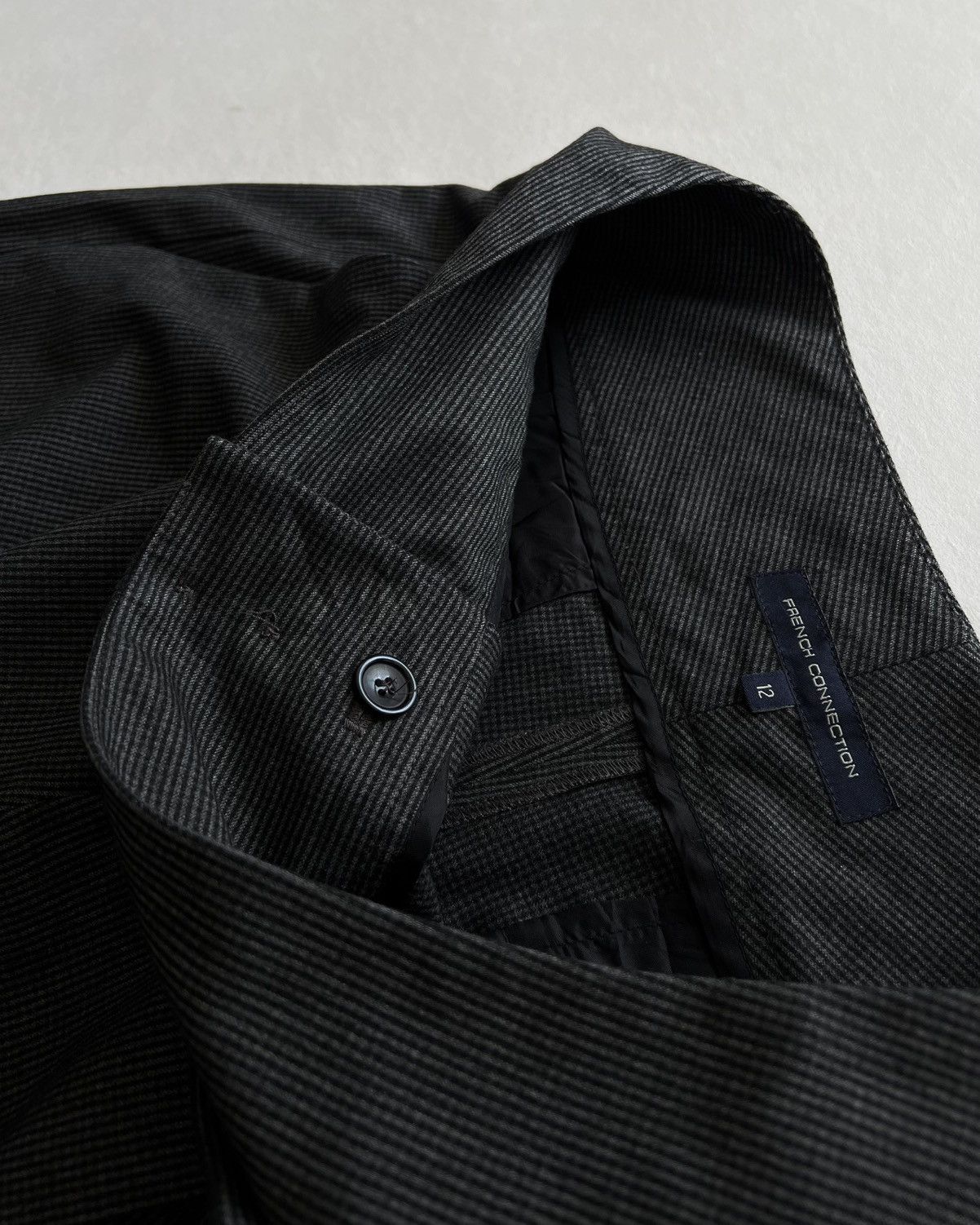 FCUK × French Connection FRENCH CONNECTION FCUK SHORT PANTS Size US 32 / EU 48 - 8 Thumbnail