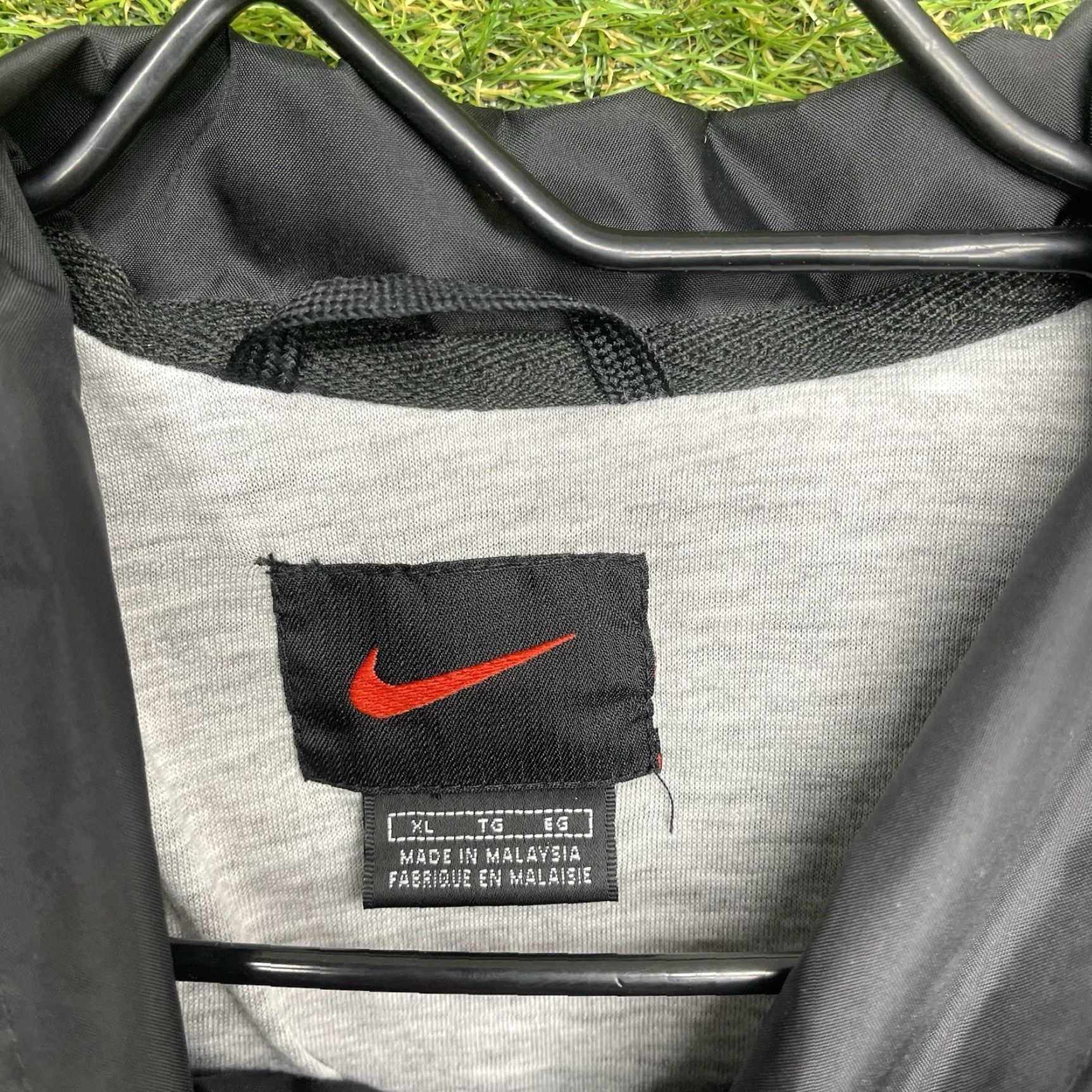 Nike VINTAGE Nike Track Jacket Mens XL Black Full Zip Up Windbreaker Fleece Lined Y2K Size US XL / EU 56 / 4 - 7 Thumbnail