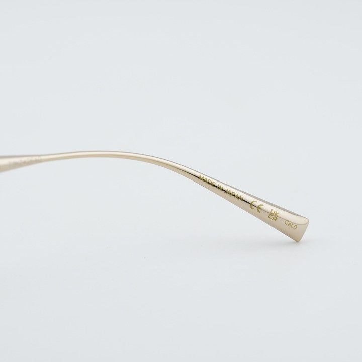 Gucci Gucci GG2063S 006 Sunglasses Shiny Endura Gold Cat Eye Frame Size ONE SIZE - 7 Thumbnail