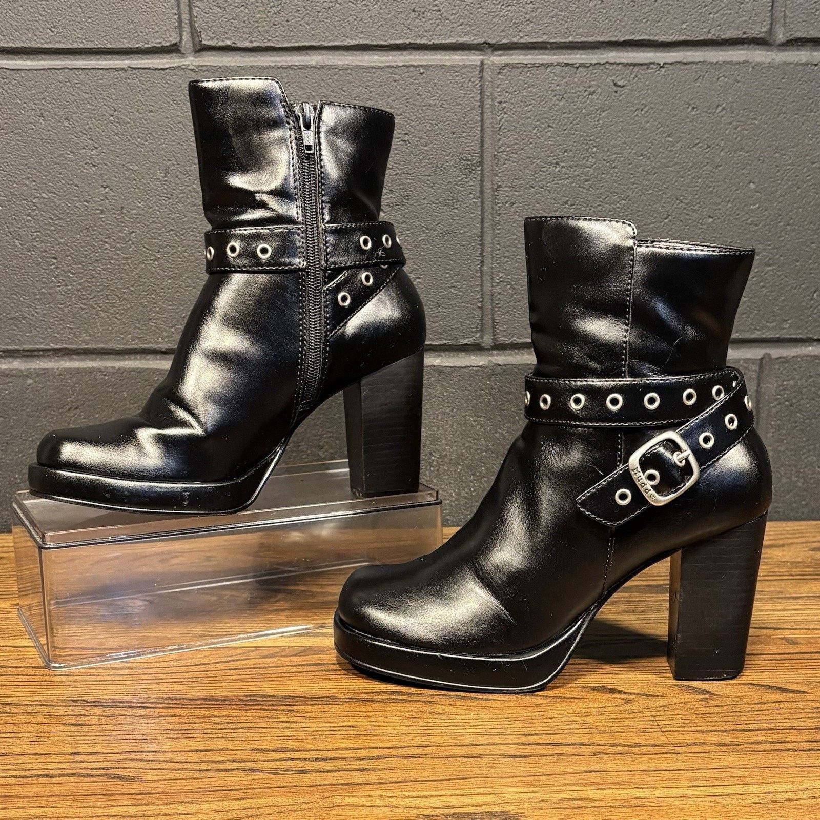 90's Y2K VTG Mudd Falken Chunky Black Block Heel Shoes Ankle Boots, Women's (Size 7.5)