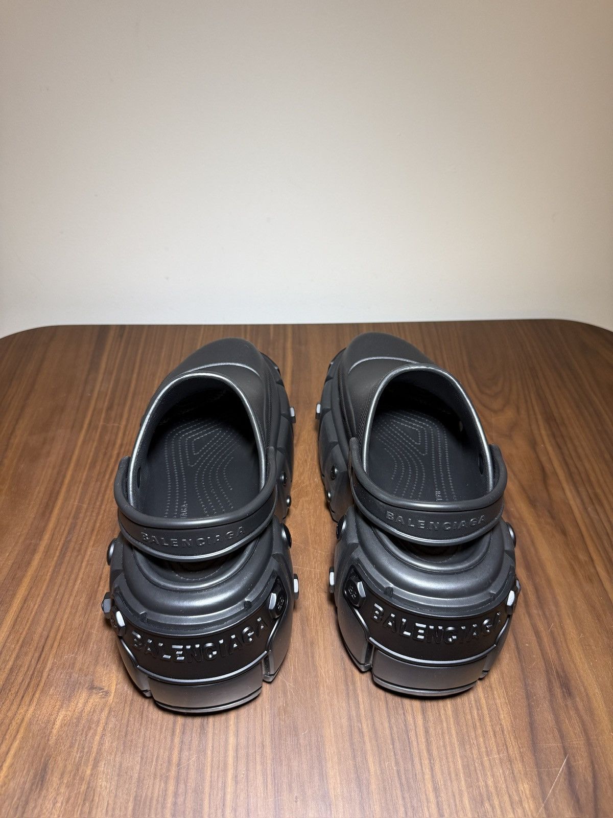 Balenciaga × Crocs Balenciaga Hardcrocs Black on Black Size US 11 / EU 44 - 17 Thumbnail