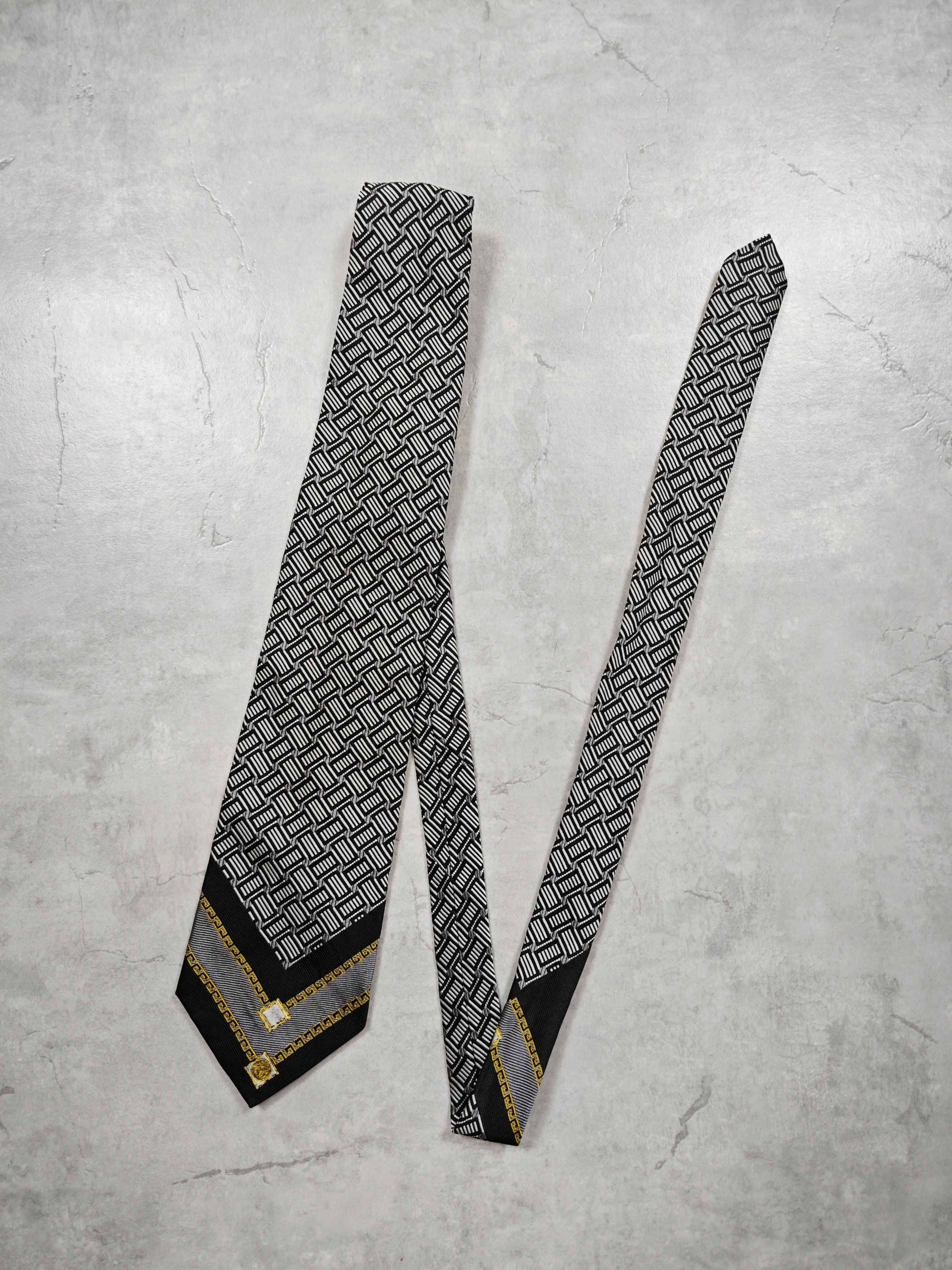 Versace Versace Vintage Tie Size ONE SIZE - 1 Thumbnail
