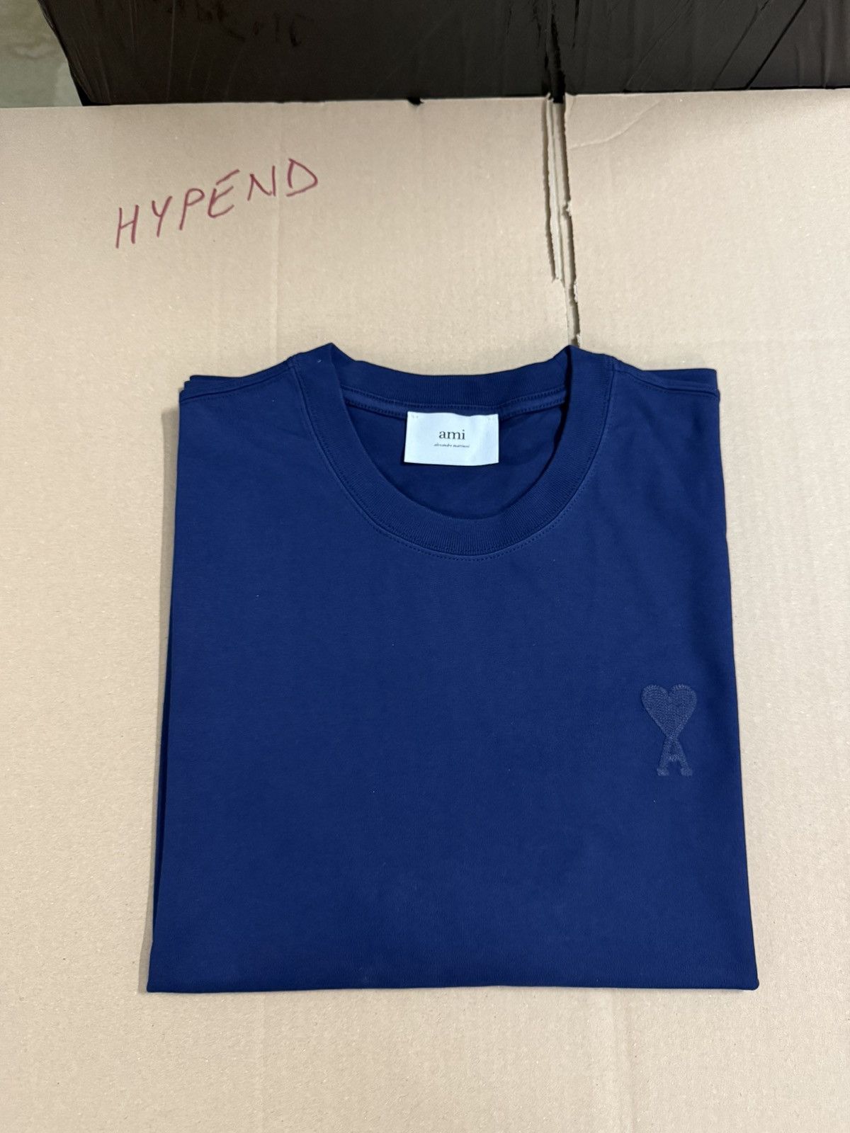 AMI Ami Paris Tonal Heart T-Shirt NEW Size US M / EU 48-50 / 2 - 1 Thumbnail