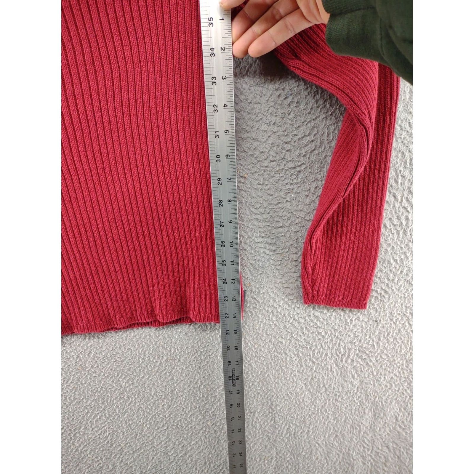 Vintage Woolrich Women's Long Sleeve Ruby Red Pullover Sweater Cotton Knit SZ M Regular Pullover Women Ruby Red Woolrich Shirt? Size M / US 6-8 / IT 42-44 - 4 Thumbnail