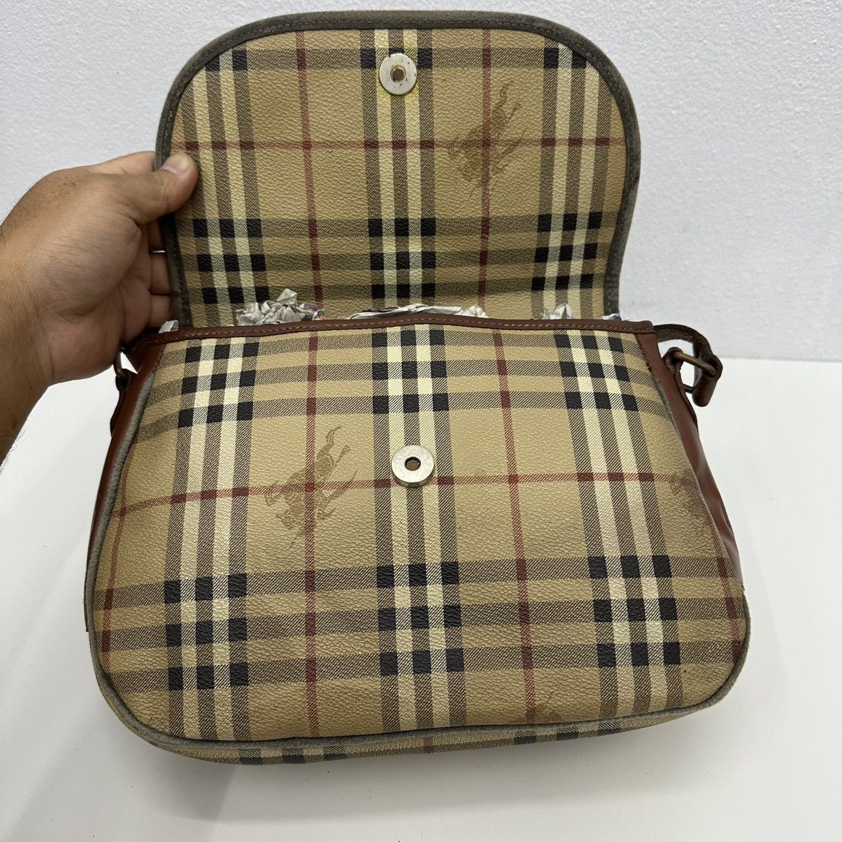 Burberry ‼️YES‼️ VINTAGE BURBERRYS NOVA CHECK SHOULDER CROSSBODY BAG Size ONE SIZE - 10 Thumbnail