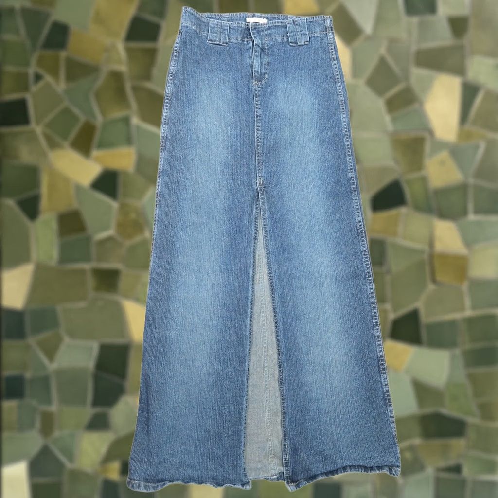Forever 21 VINTAGE Forever 21 Denim Maxi Skirt Skirt Women S 90s Blue Dark Wash Long Cotton Denim Women 90s Fashion Men? Size 28" / US 6 / IT 42 - 1 Thumbnail