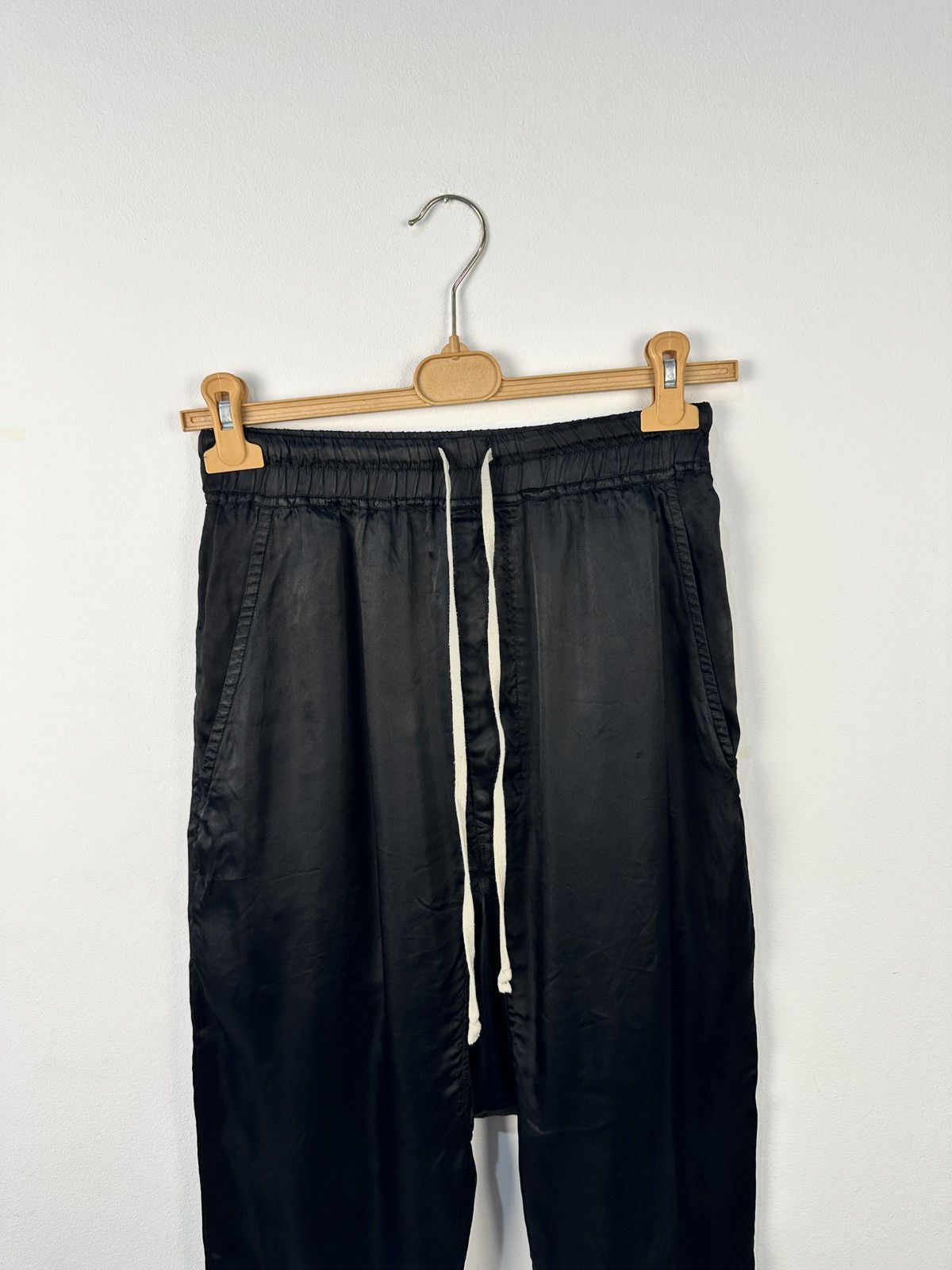 Rick Owens Rick Owens Cropped Drawstring Pants Black Cupro IT 46 US 36 Size US 36 / EU 52 - 5 Thumbnail