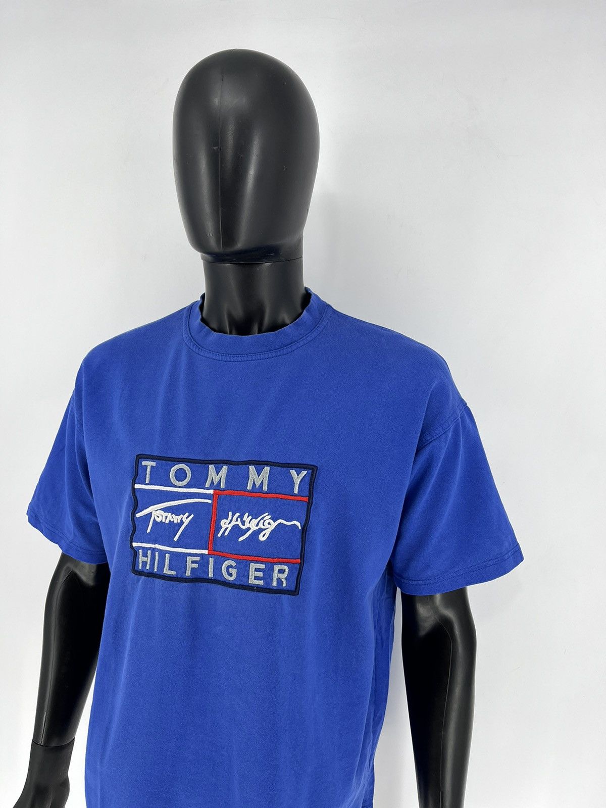 Other Vintage 90’s Tommy Hilfiger Big Flag Logo T-shirt Size US M / EU 48-50 / 2 - 4 Thumbnail