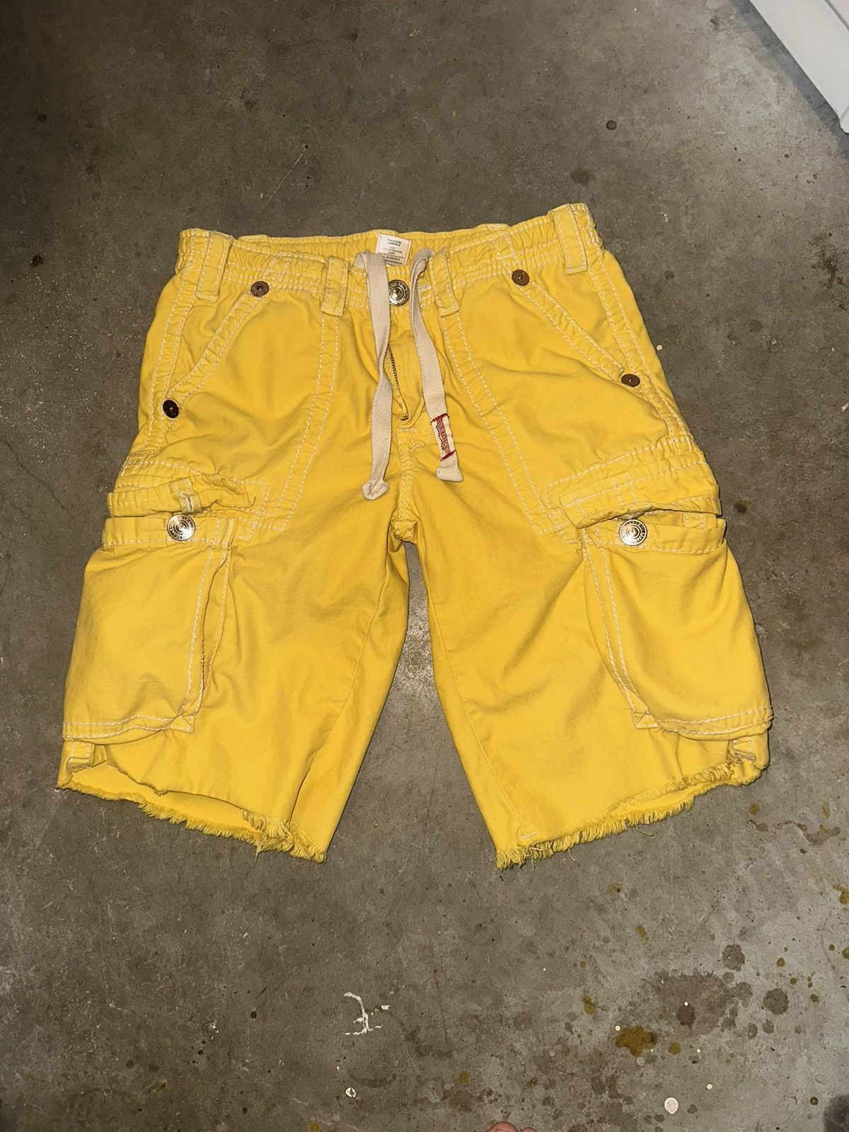 True Religion True Religion Jean Shorts Y2K Yellow Jorts Streetwear Grail Size US 31 - 1 Thumbnail