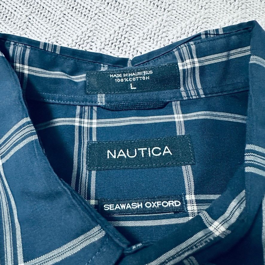 Nautica Nautica navy windowpane plaid button down shirt Size US L / EU 52-54 / 3 - 2 Thumbnail