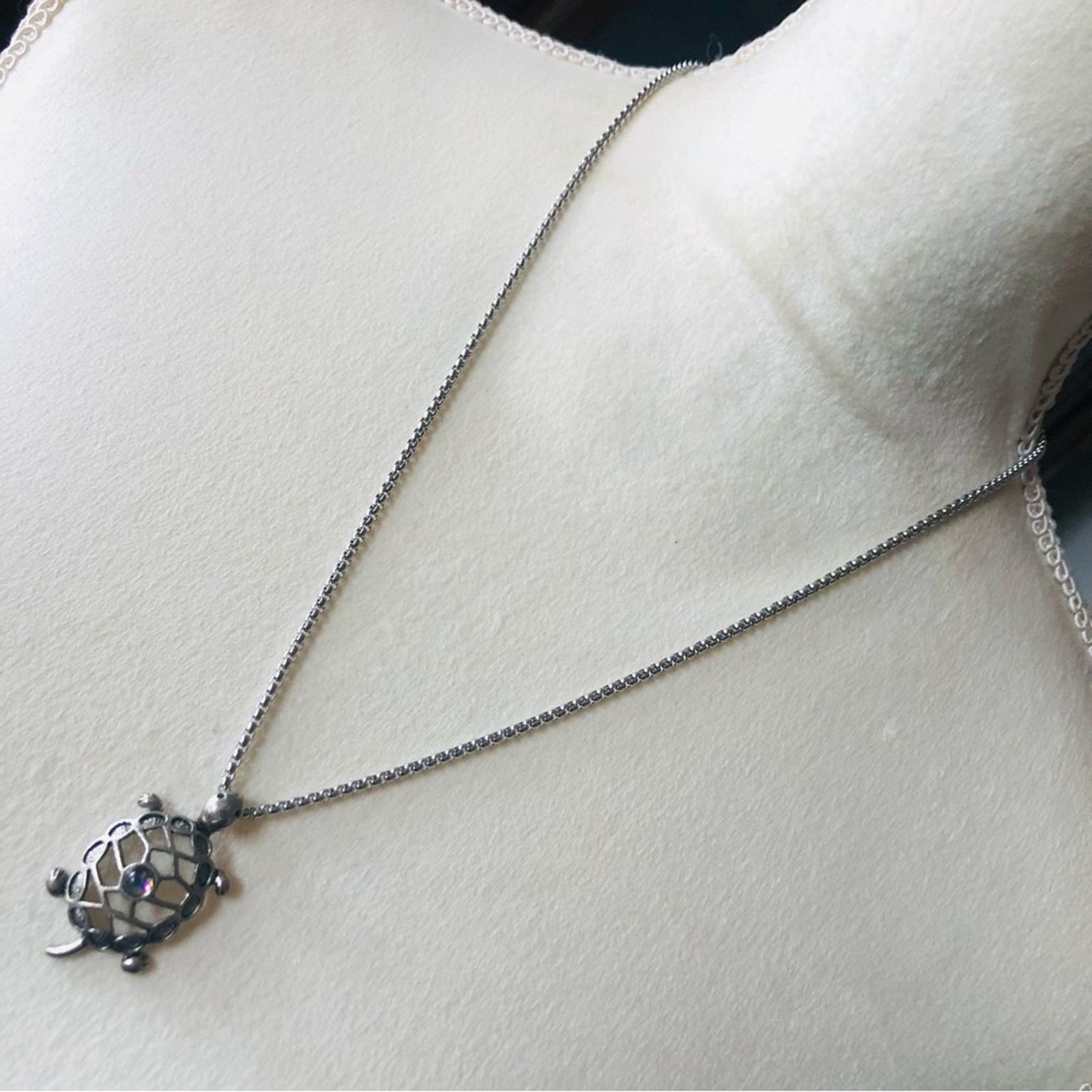 Jewelry Galaxy stone turtle pendant on chain necklace Size ONE SIZE - 1 Thumbnail