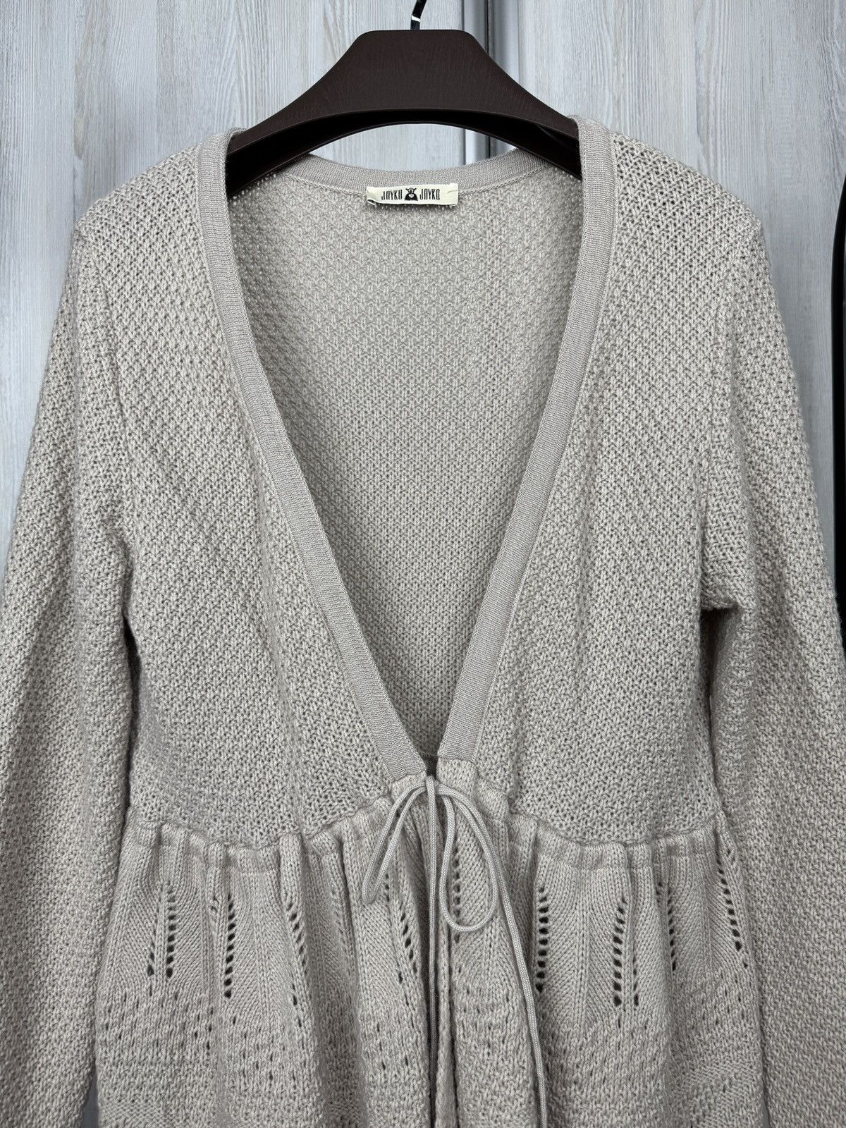 Other Jayko Jayko beige v neck flared knitted cardigan made France Size L / US 10 / IT 46 - 3 Thumbnail