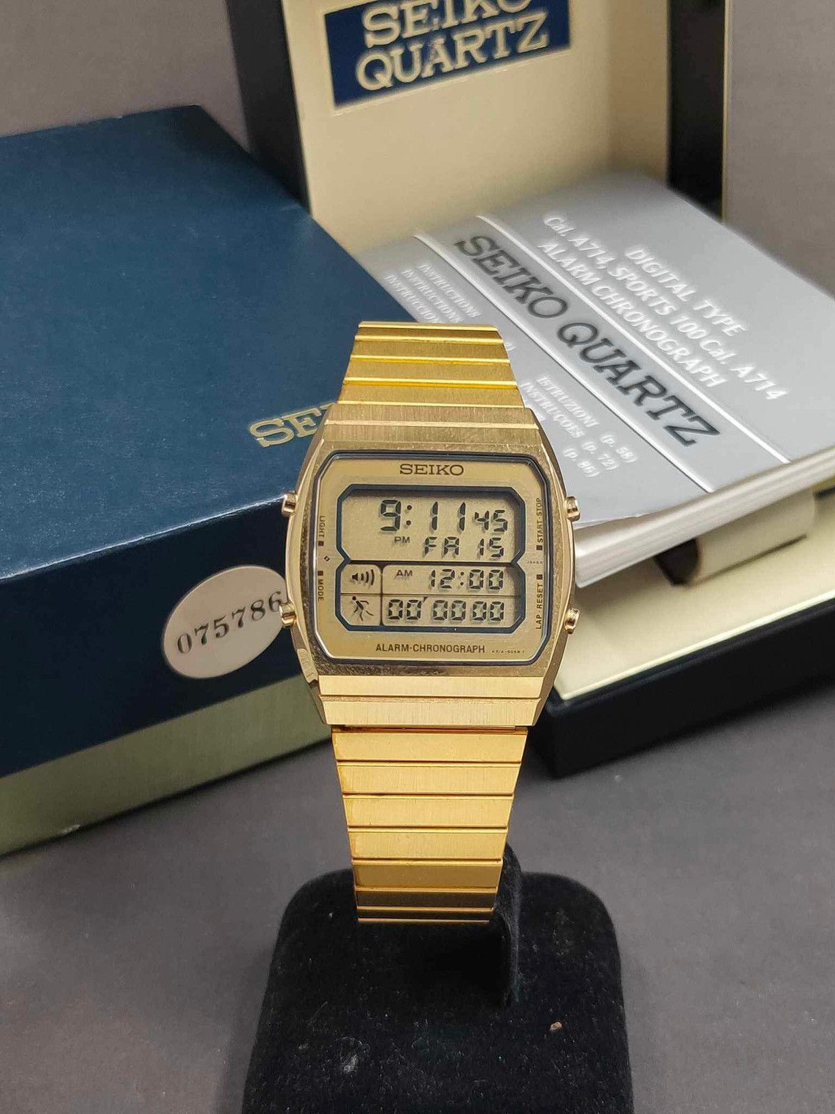 Vintage Rare Vintage SEIKO A714-5050 Running Man Digital Men’s Watch ...