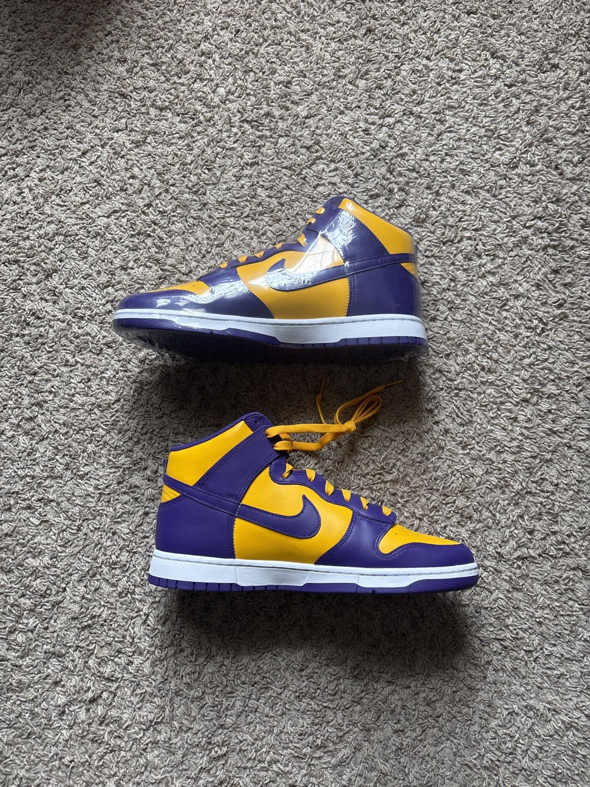 Jordan Brand Jordan Dunk Hi Retro 1 “Lakers” Size US 12 / EU 45 - 2 Thumbnail