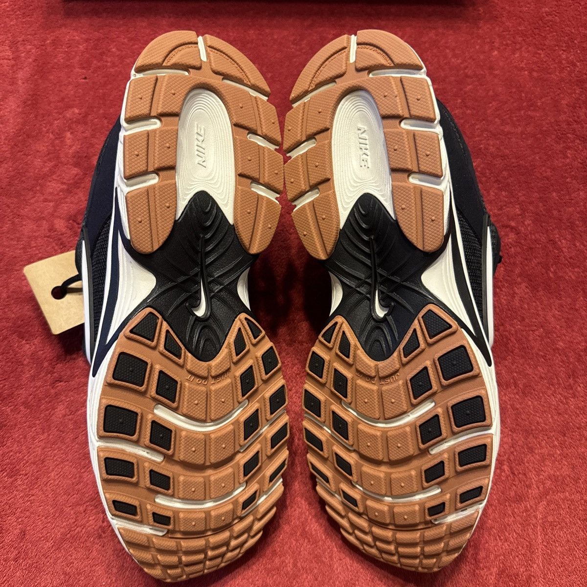 Nike Mens Nike V5 RNR Size 10.5 Size US 10.5 / EU 43-44 - 3 Thumbnail