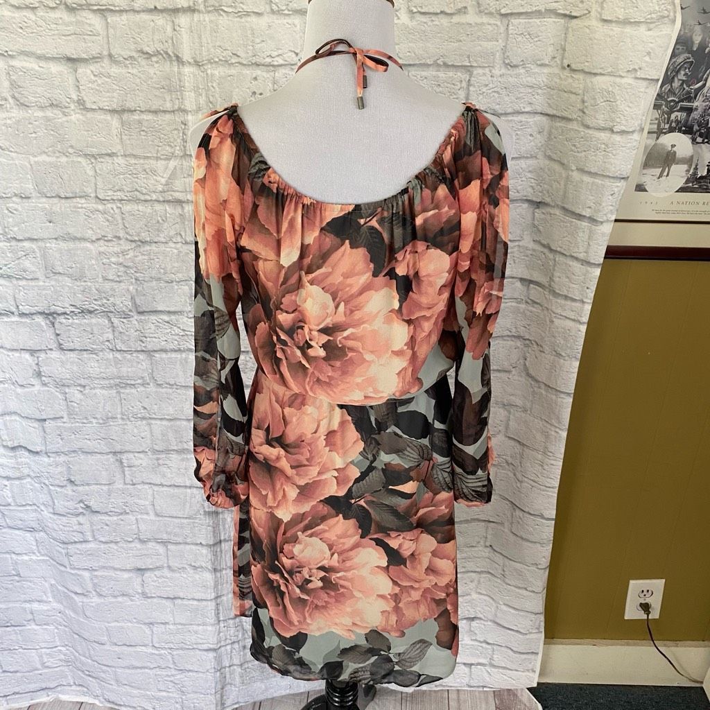 Jennifer Lopez Jennifer Lopez women XS scoopneck cold shoulder floral print Size XS / US 0-2 / IT 36-38 - 8 Thumbnail