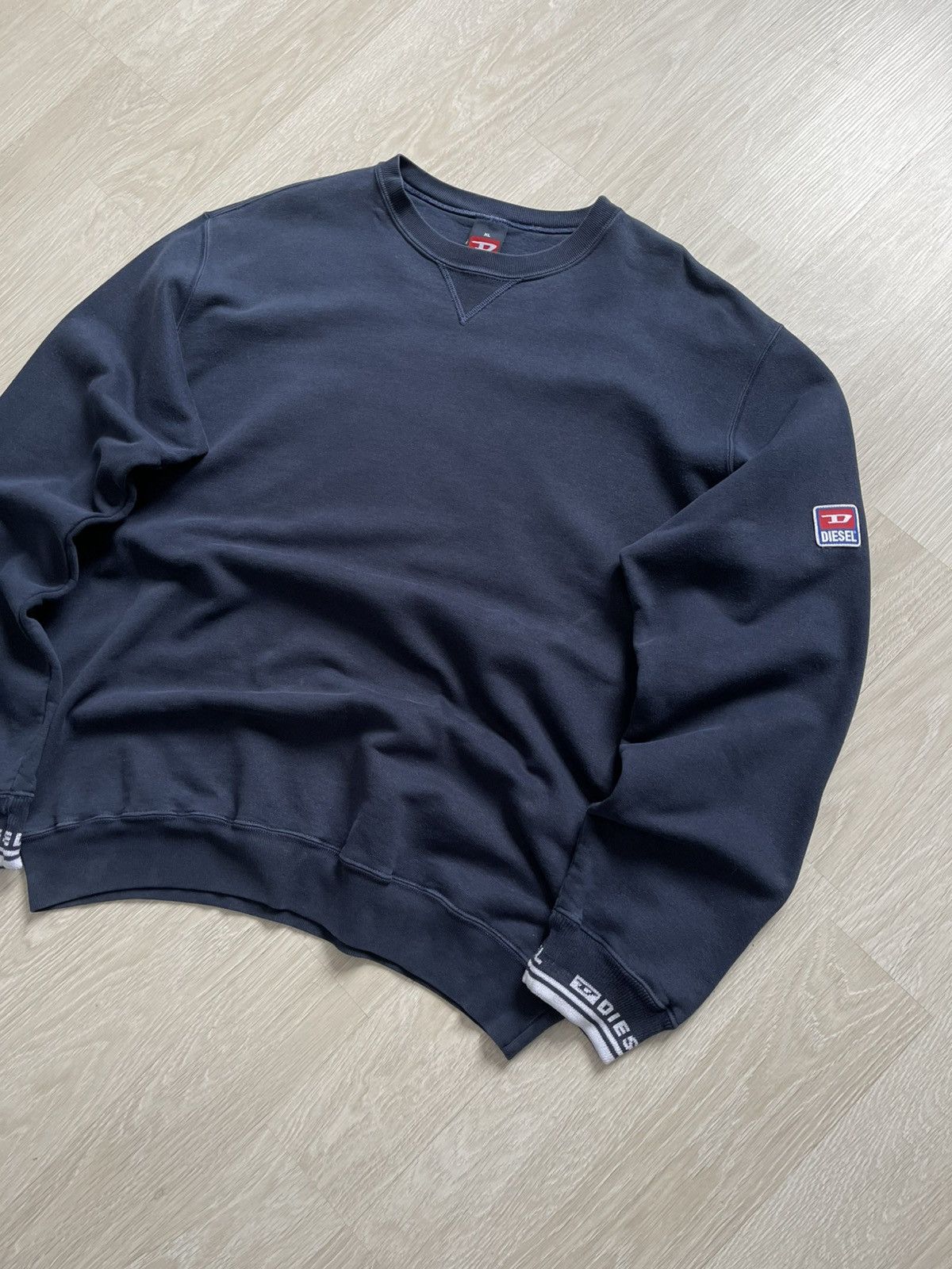 Diesel Vintage DIESEL Crewneck Sweatshirt Patch Logo Grunge Size US XL / EU 56 / 4 - 3 Thumbnail