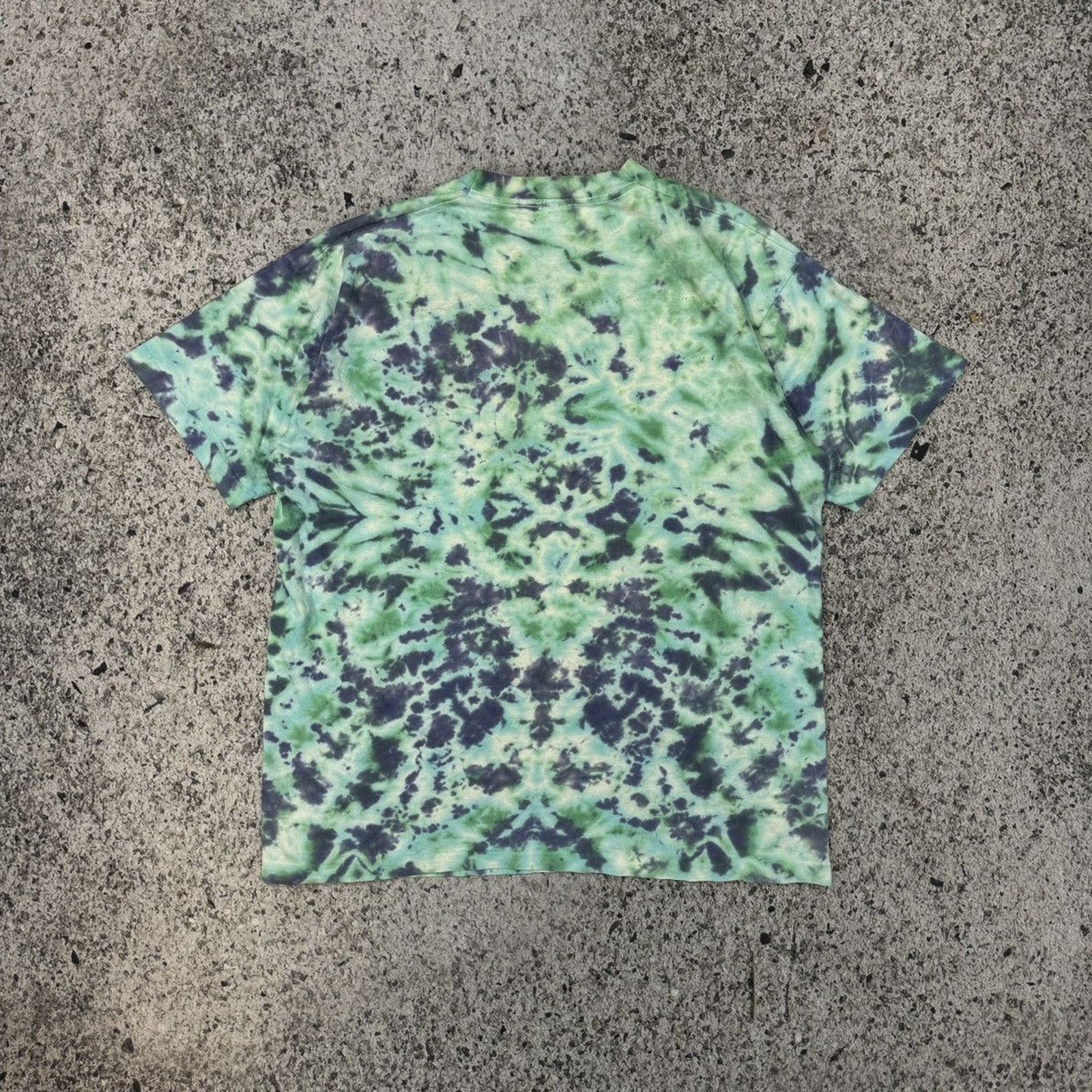Vintage Marijuana Leaf Thrashed Faded Distressed Shirt ERD Grunge Size US XL / EU 56 / 4 - 3 Thumbnail
