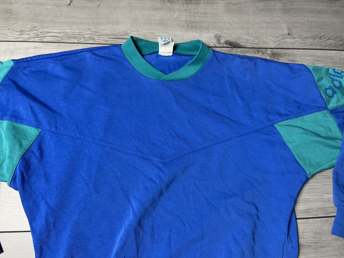 Adidas Vintage adidas retro sweatshirt logo sleeveless size Medium Size US M / EU 48-50 / 2 - 3 Thumbnail