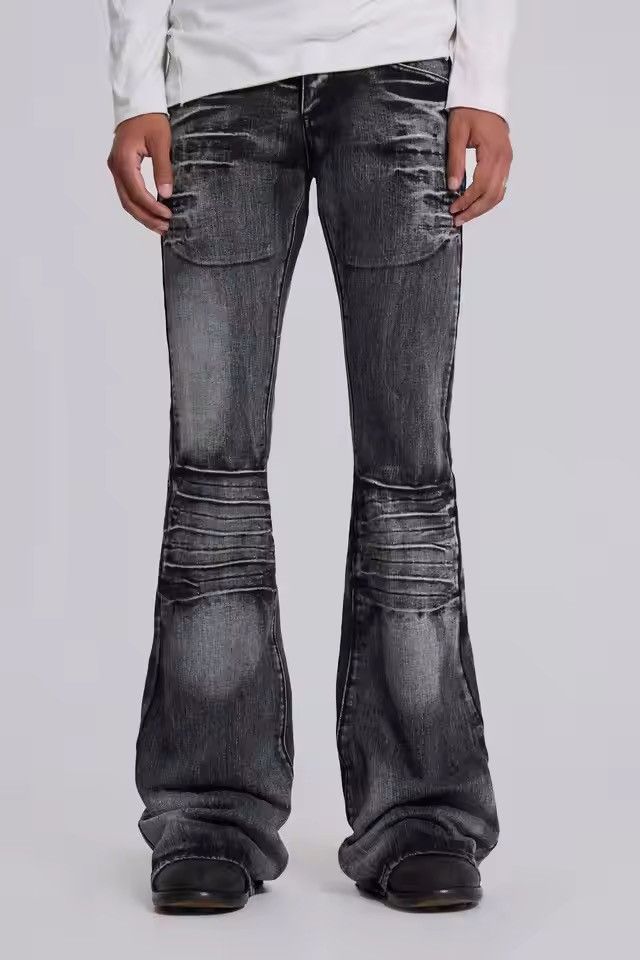 Japanese Brand Y2K Mid Flared Jean Size US 34 / EU 50 - 2 Thumbnail