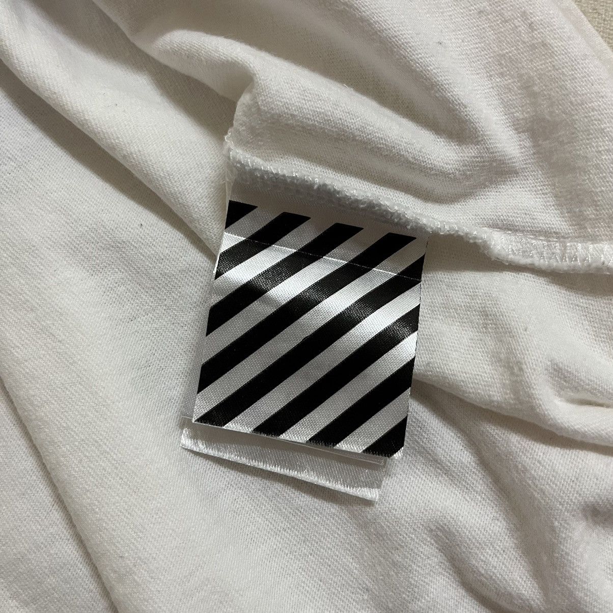 Off-White Authentic Off White Big Logo Prints Long Sleeve Man Shirts Size US L / EU 52-54 / 3 - 6 Thumbnail
