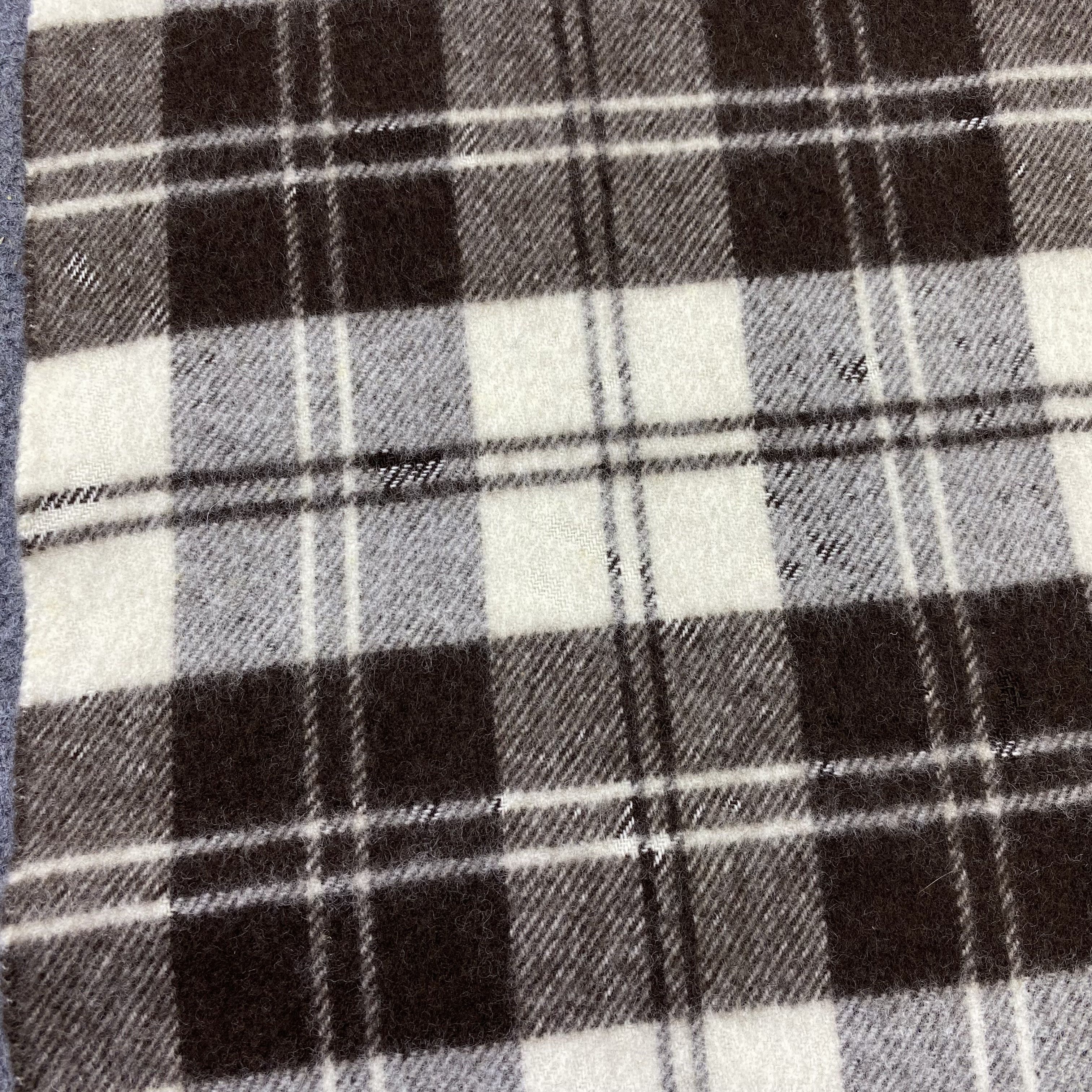 Johnstons Of Elgin × Vintage Johnstons Muffler Scarf / Neckwear - T1541 Size ONE SIZE - 11 Thumbnail