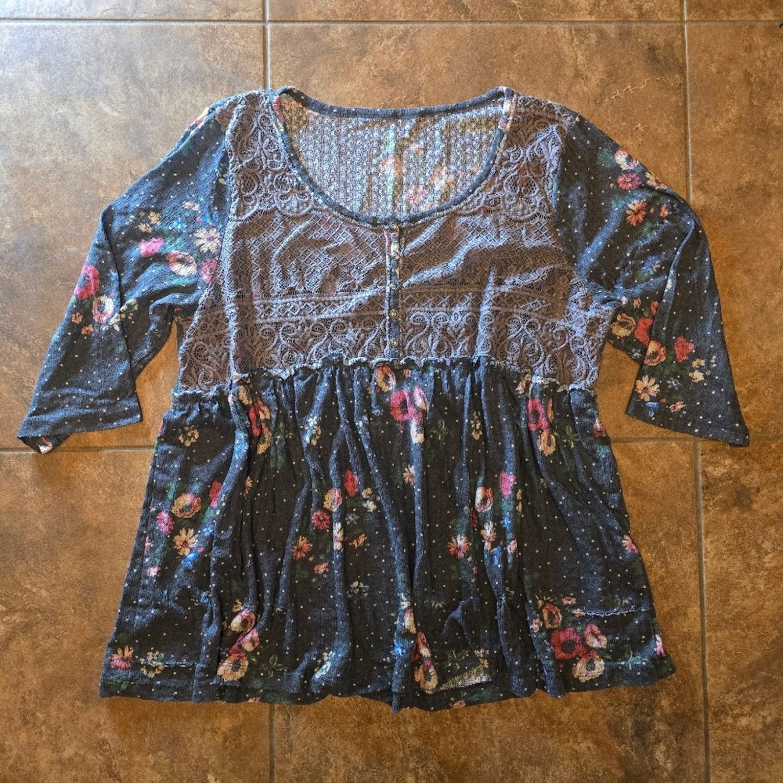 Other Dark Grey Floral Detailed Flowy 3/4 Sleeve Size ONE SIZE - 1 Thumbnail