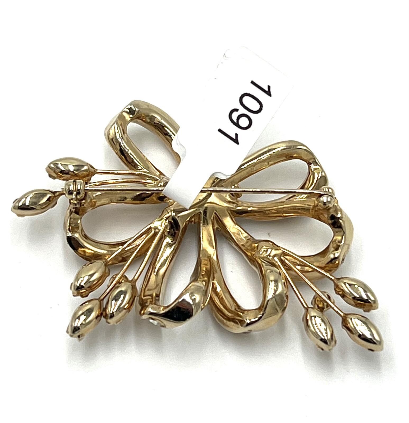 Other Crown Trifari Goldplate White Copper Rhinestone Bow Brooch Size ONE SIZE - 5 Thumbnail