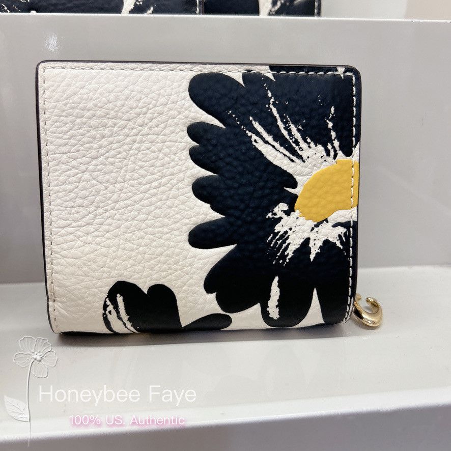 Coach Snap Wallet With Floral Print CZ603 Size ONE SIZE - 3 Thumbnail