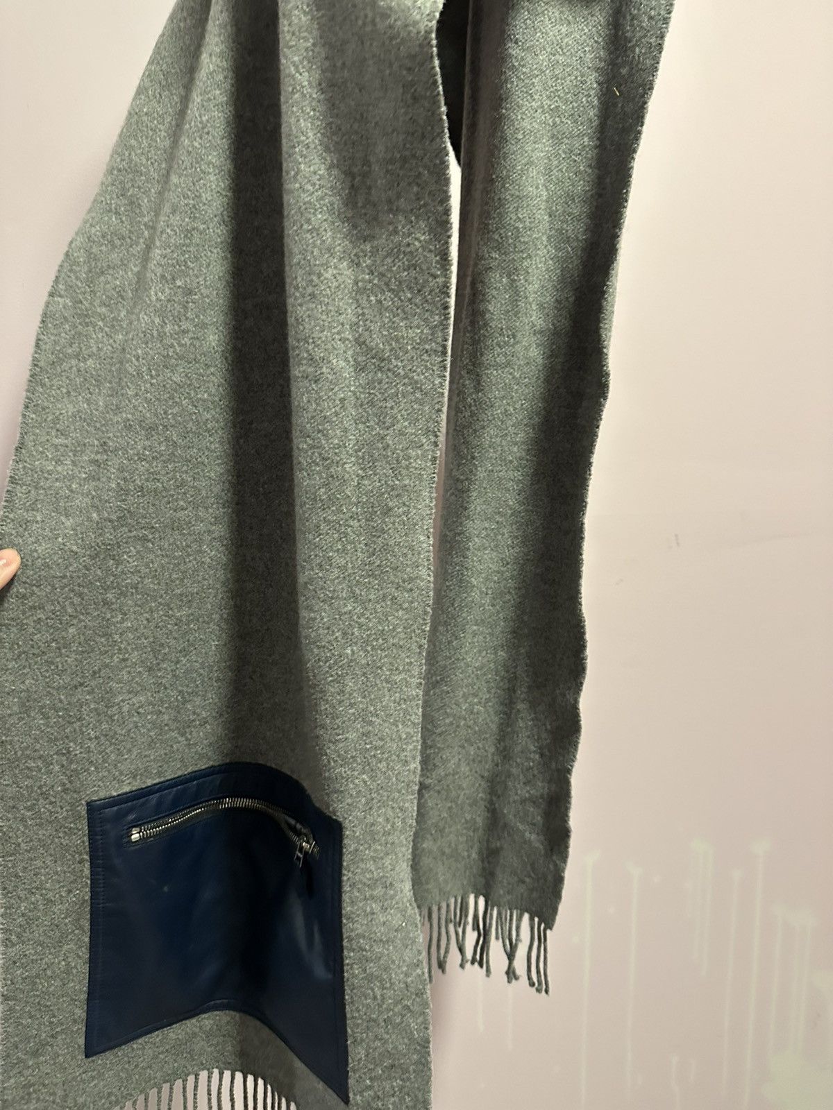 Hermes HERMES PRE-OWNED CASHMERE POCKET MUFFLER E20622 Size ONE SIZE - 2 Thumbnail