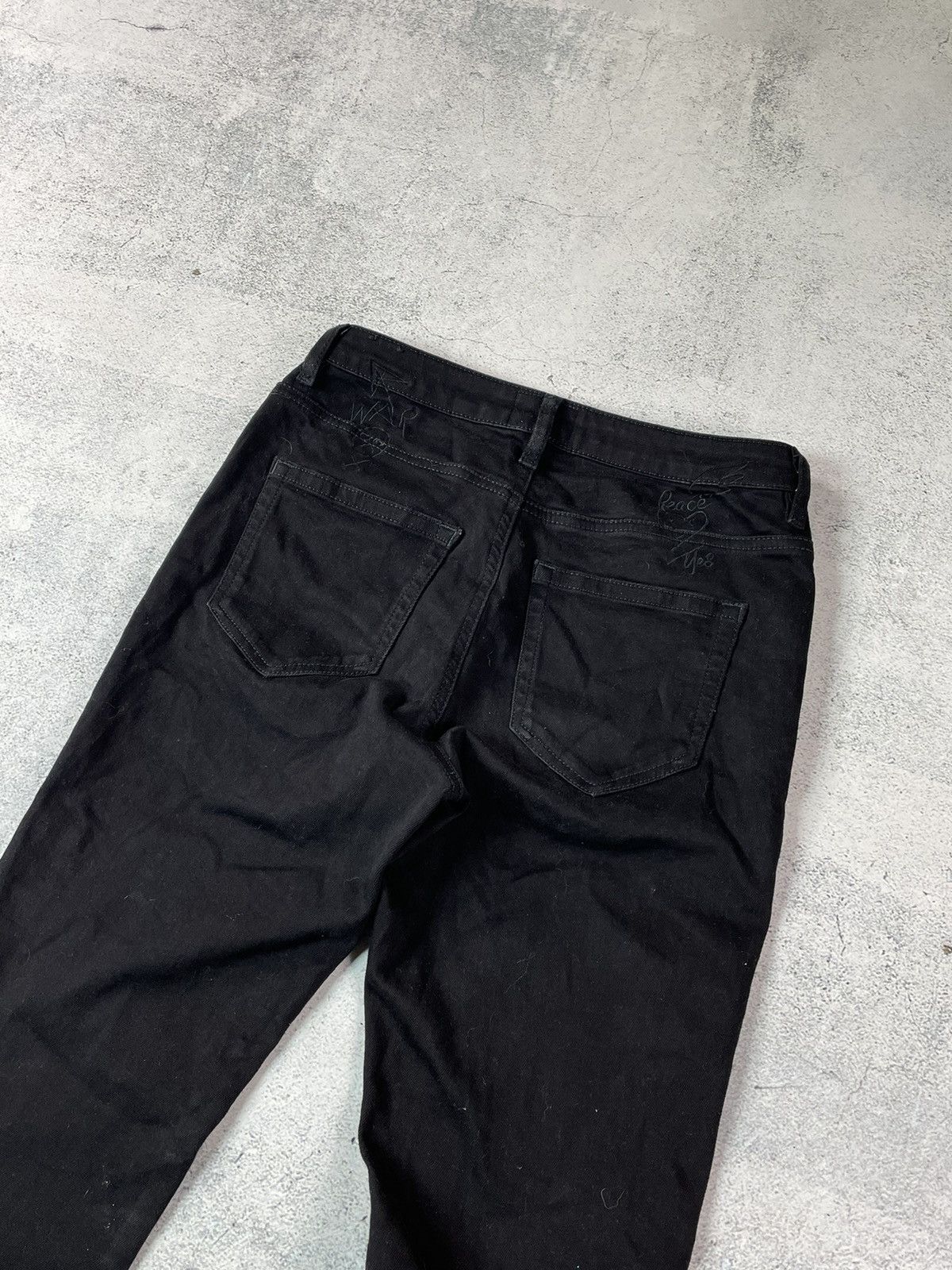 Vivienne Westwood Vivienne Westwood Skinny War Peace Orb Embossed Pocket Jeans Size 25" / US 0 / IT 36 - 14 Thumbnail