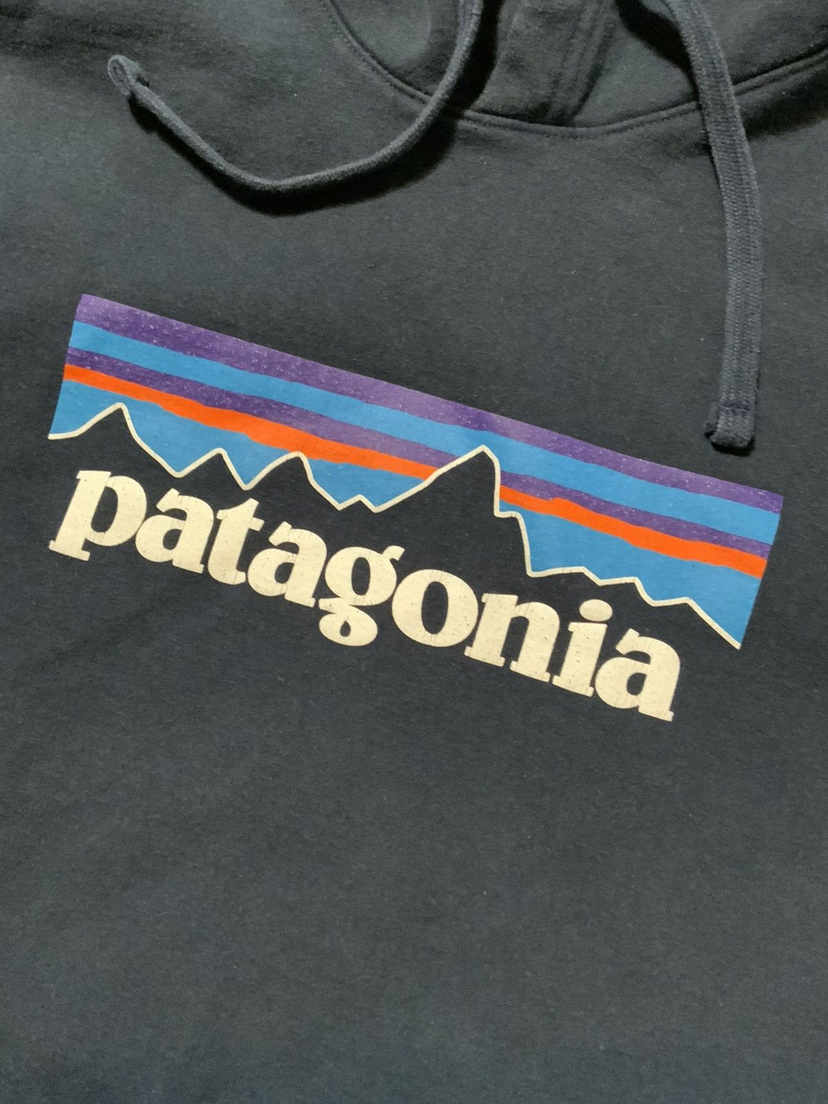 Patagonia Patagonia Worn P-6 Mountain Range Uprisal Pullover Hoodie Size US M / EU 48-50 / 2 - 5 Thumbnail