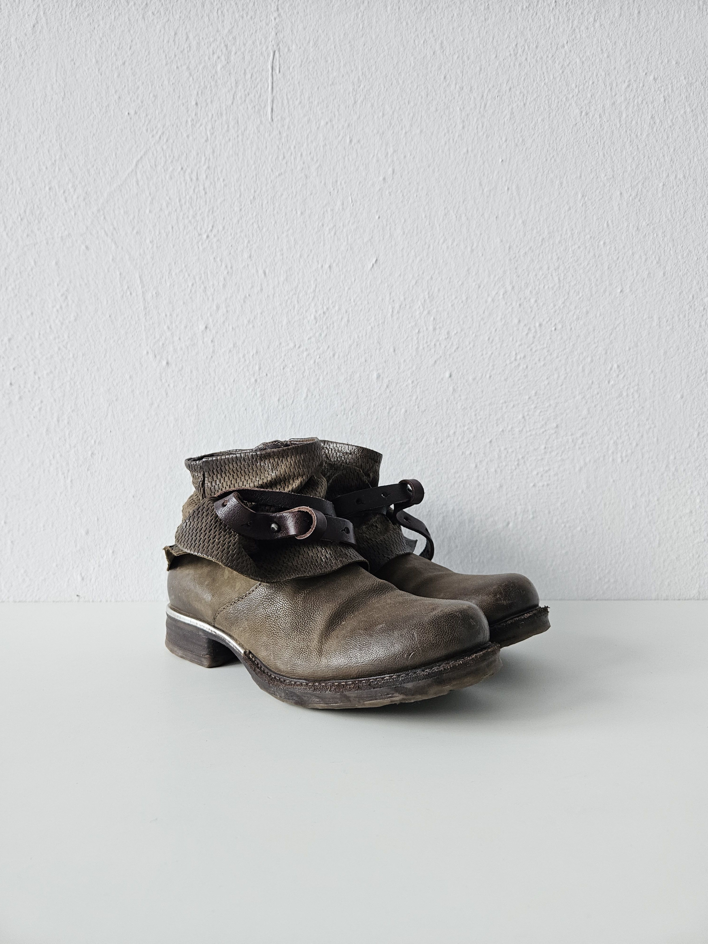 A.S.98 Archive AS98 olive leather bondage side zip ankle boots Size US 10 / IT 40 - 4 Thumbnail