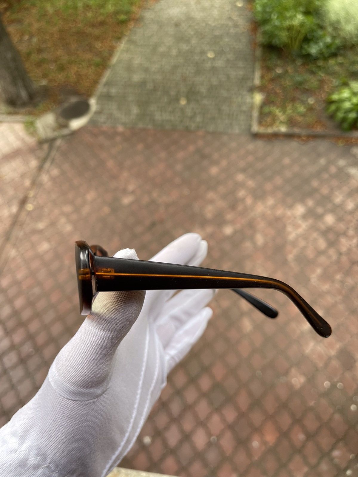 Vintage Vintage 90s Sunglasses Size ONE SIZE - 3 Thumbnail