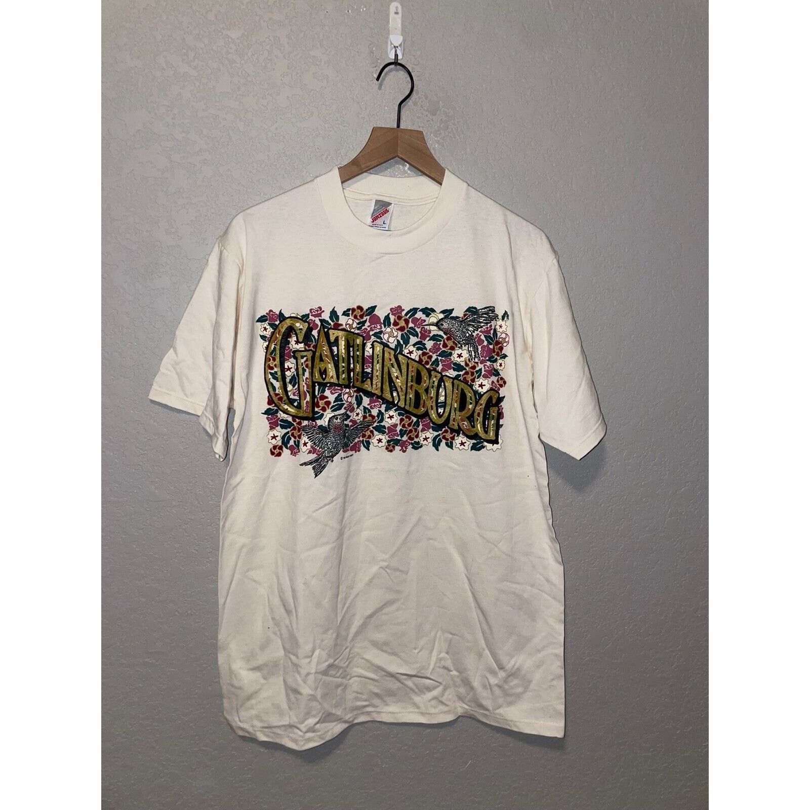 Jerzees 90s Vintage Gatlinburg Hummingbird Flower Cream White Shirt Size US L / EU 52-54 / 3 - 1 Thumbnail