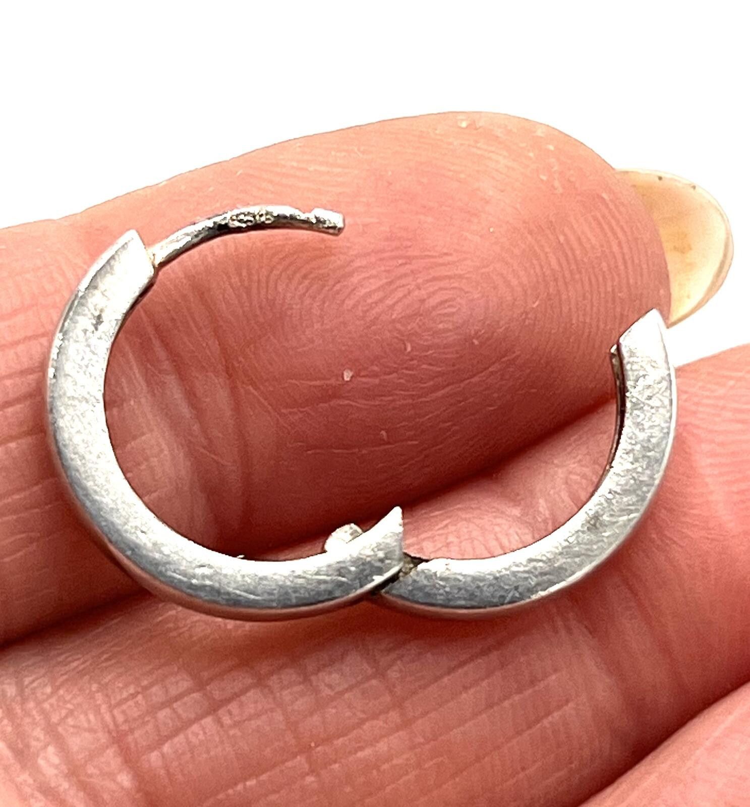 BERNINGS SHO Breuning Sterling Silver "Folding Cuff Huggie" Post Earrings Size ONE SIZE - 2 Thumbnail