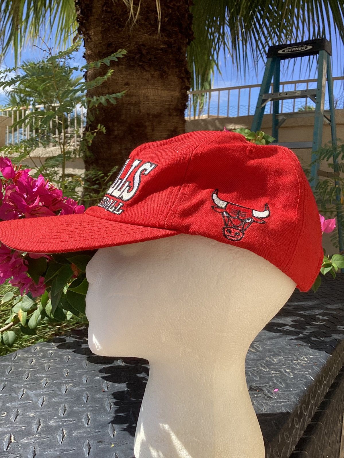 Champion Vintage 90s/Y2K NBA Chicago Bulls basketball champion hat Size ONE SIZE - 2 Thumbnail
