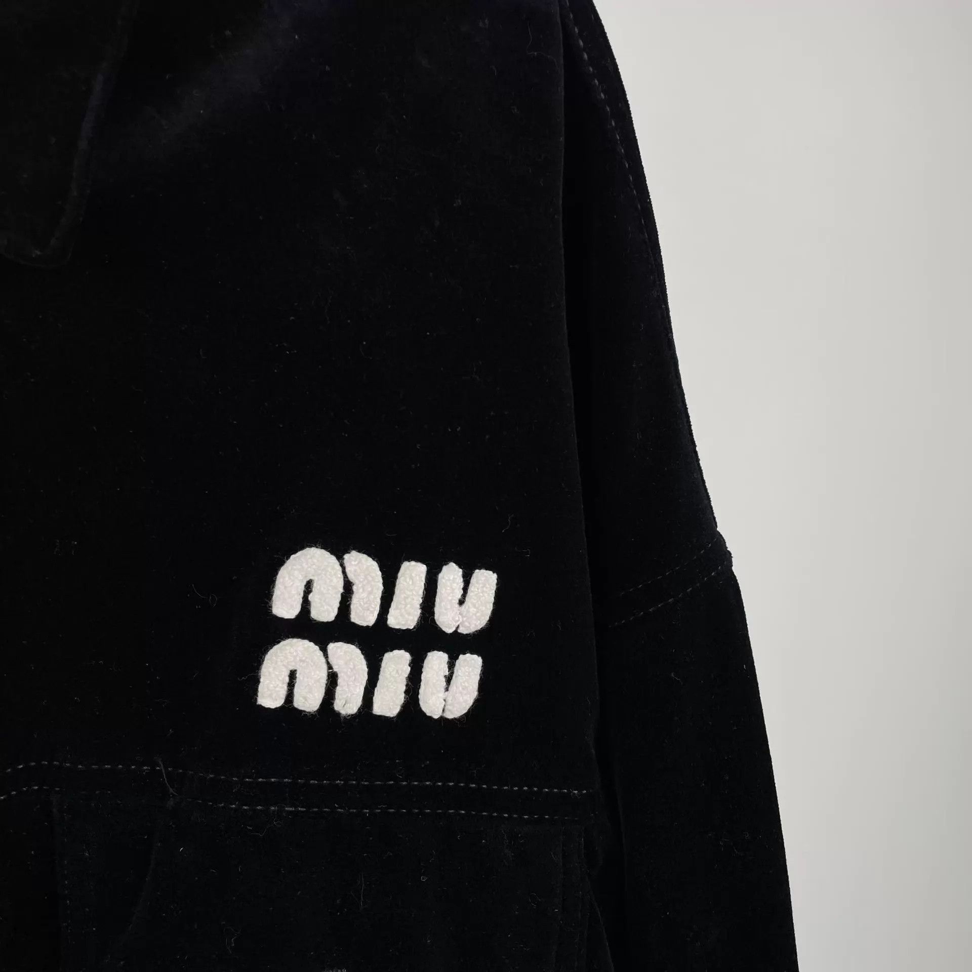 Miu Miu MIU MIU Women's Corduroy Black Jacket 36 Size XS / US 0-2 / IT 36-38 - 2 Thumbnail
