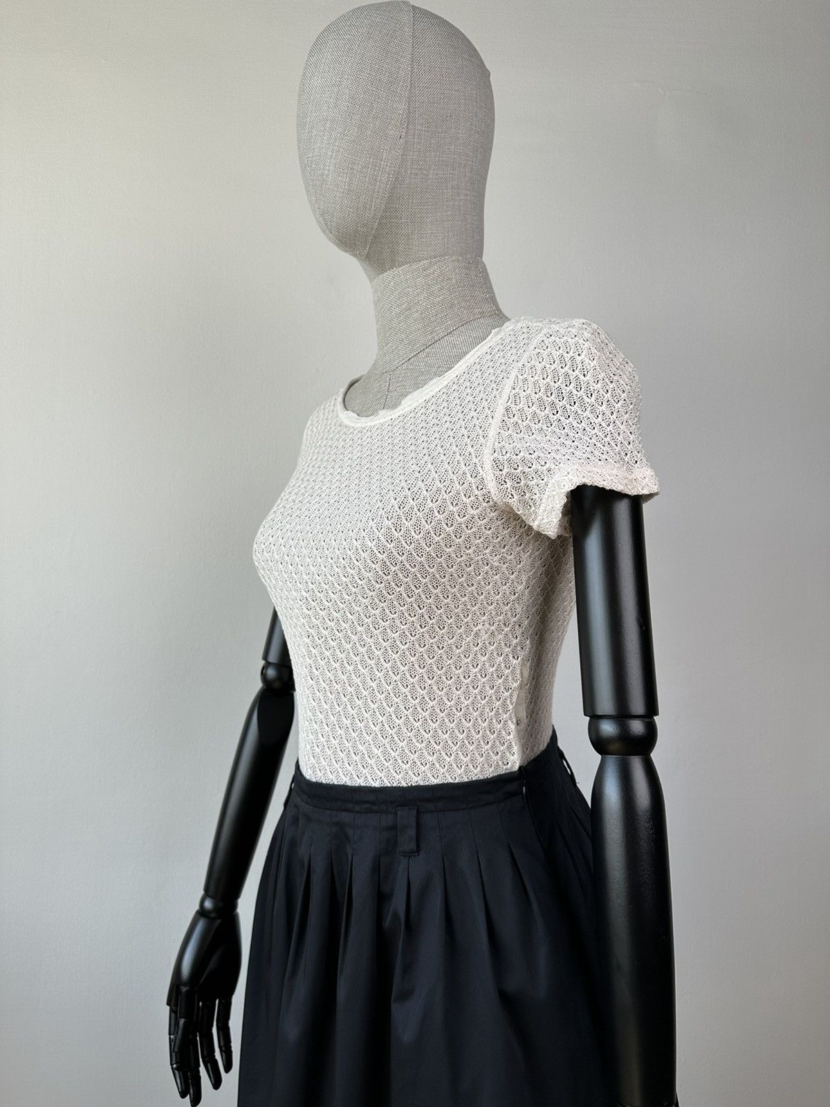 Moschino MOSCHINO Cream Black Lace Short Sleeve Pleated Dress Size M / US 6-8 / IT 42-44 - 9 Thumbnail