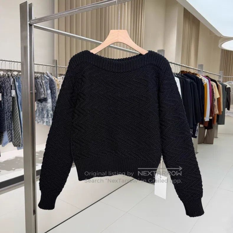 Hermes Hermes Black wool chunky knit off-the-shoulder sweater Size XS / US 0-2 / IT 36-38 - 1 Thumbnail