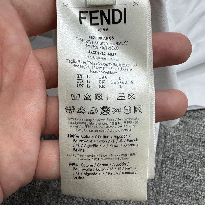 Fendi Fendi Pocket Short Sleeve TShirt Size US L / EU 52-54 / 3 - 4 Thumbnail