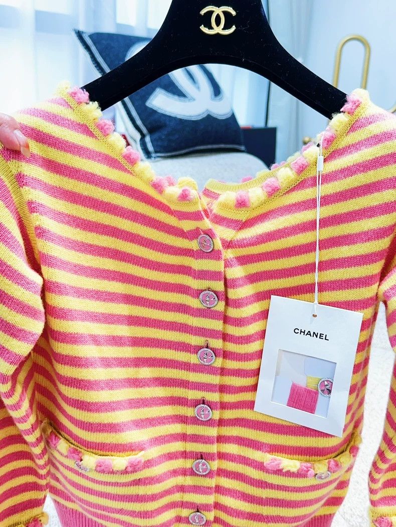Chanel Chanel 25S spring and summer show pink and yellow color-bl Size XXS / US 00 / IT 34 - 4 Thumbnail