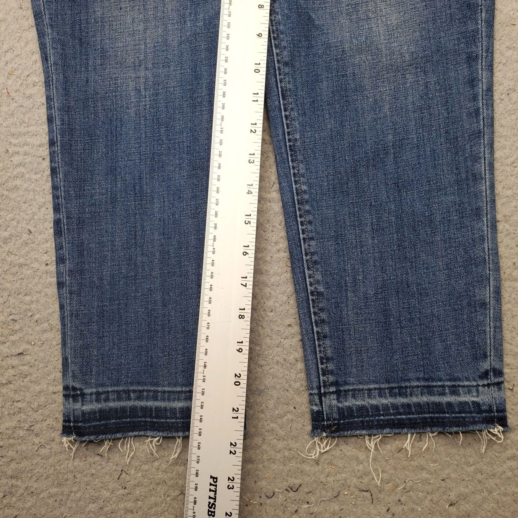 Talbots Talbots Jeans Womens 4P Blue Denim Flawless Five Pocket Streetwear Frayed Hem Jeans Womens 4P Blue Denim Five Pocket Streetwear Frayed Hem Size 27" / US 4 / IT 40 - 4 Thumbnail