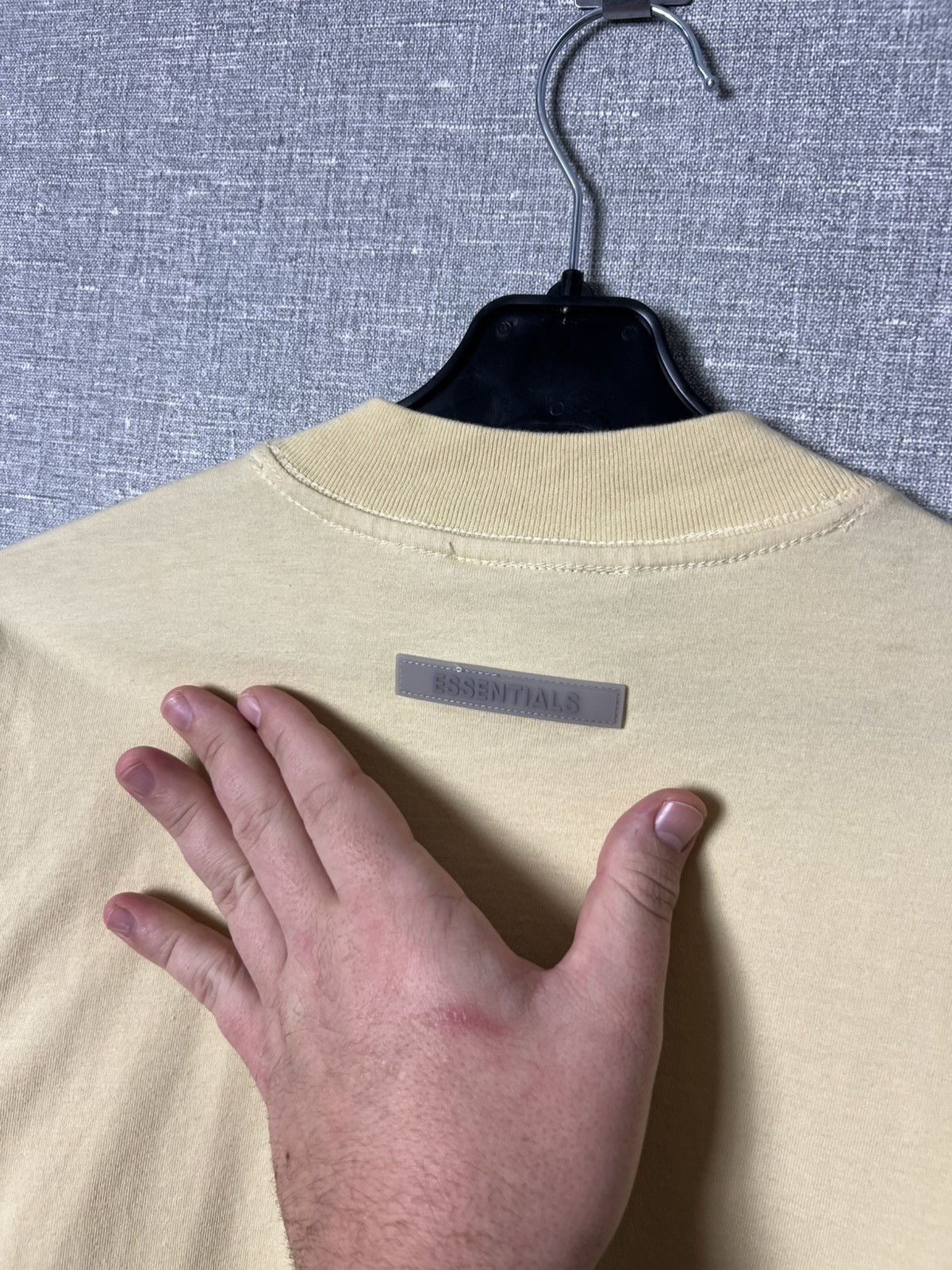 Fear of God FEAR OF GOD Essentials Women’s Big LOGO Long Sleeve Tee FOG Size L / US 10 / IT 46 - 8 Thumbnail