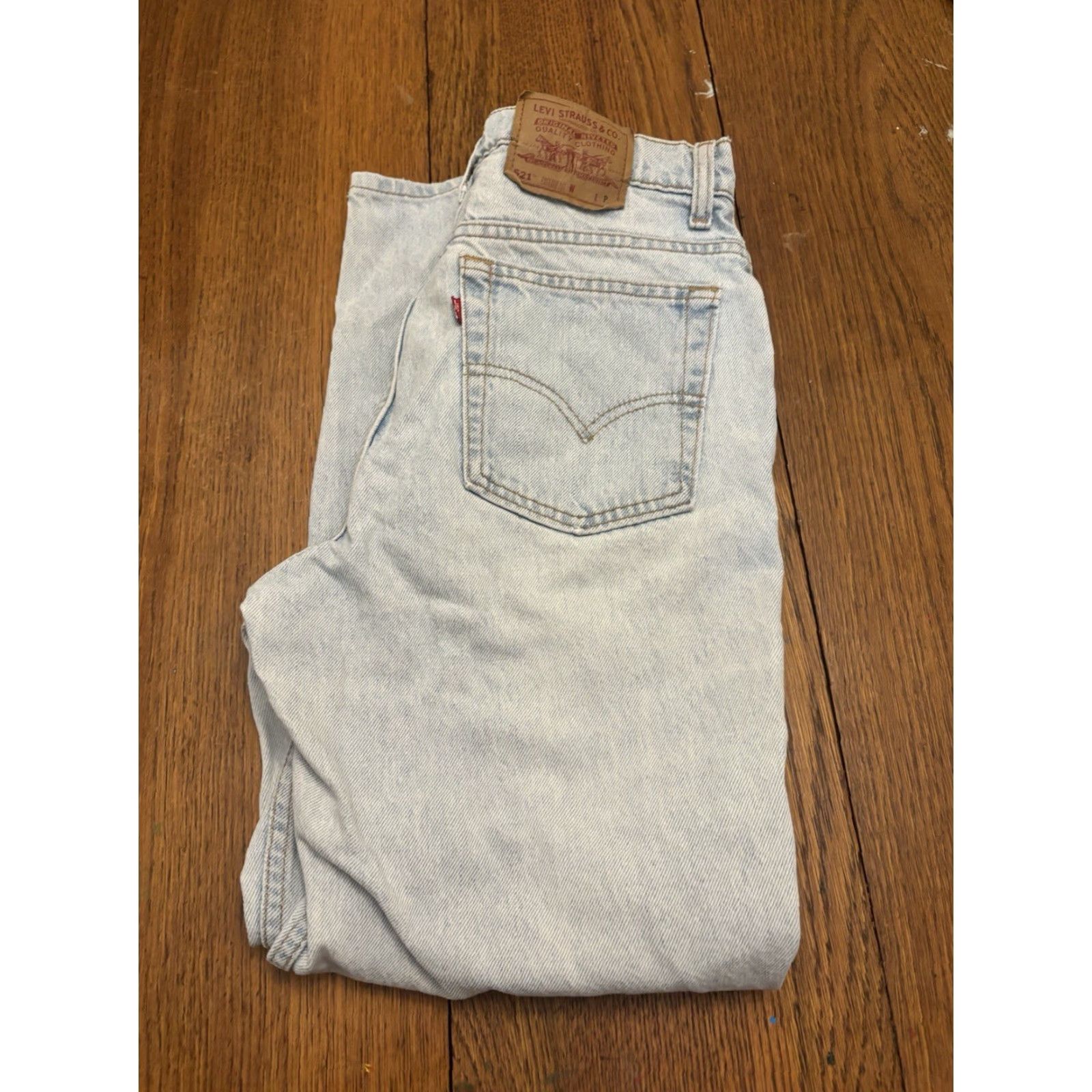 Levi's VINTAGE Levi's 521 Jeans Womens 12 Tapered Light Wash Blue Denim Jeans Womens 12 Levis 521 Tapered Fit Blue Denim Mens? Size 34" / US 12 / IT 48 - 5 Thumbnail