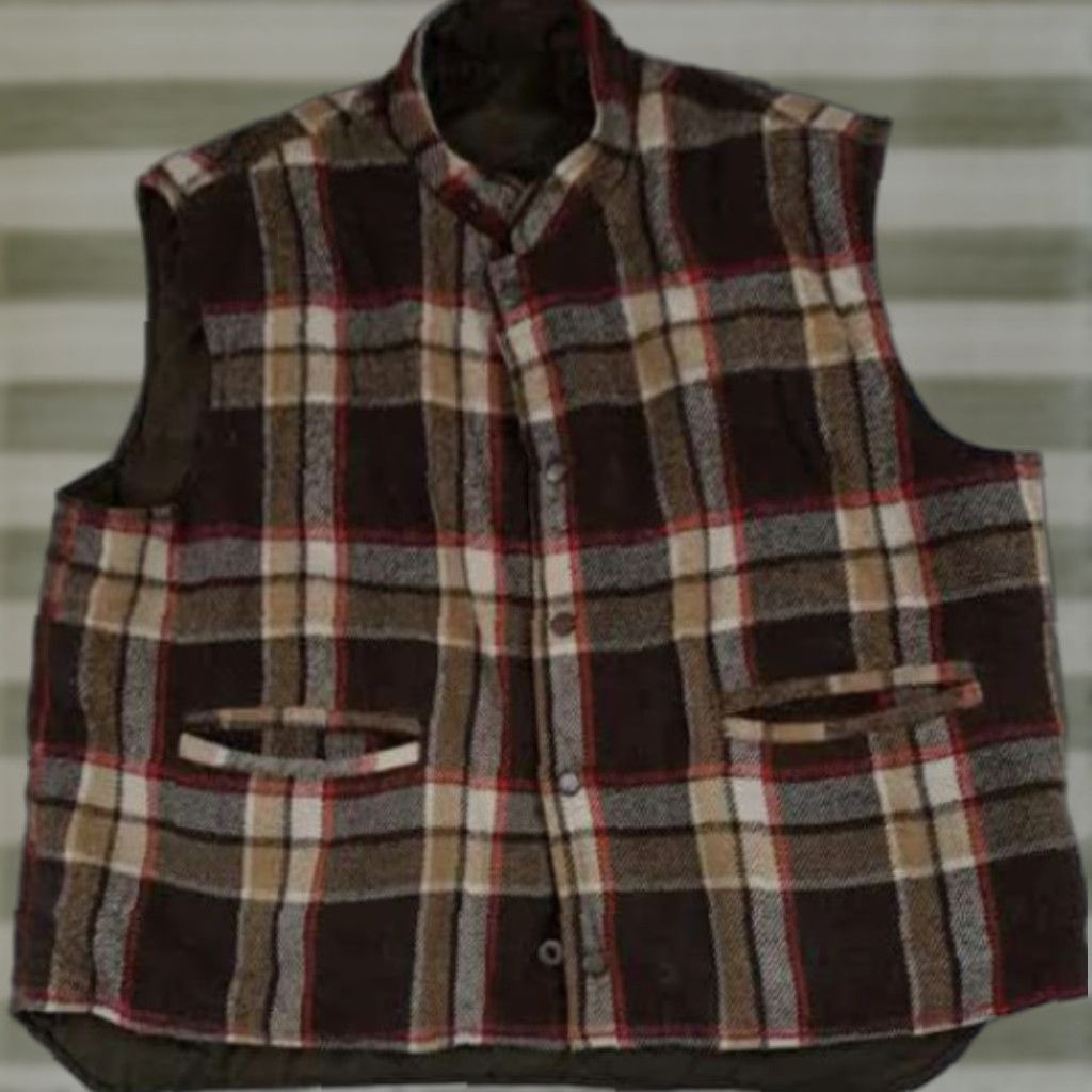 Vintage VINTAGE Deep North Vest Outdoor Plaid Insulated Down XL Brown Men Regular Short Long 23in 24in Pit to Pit Size US XL / EU 56 / 4 - 1 Thumbnail