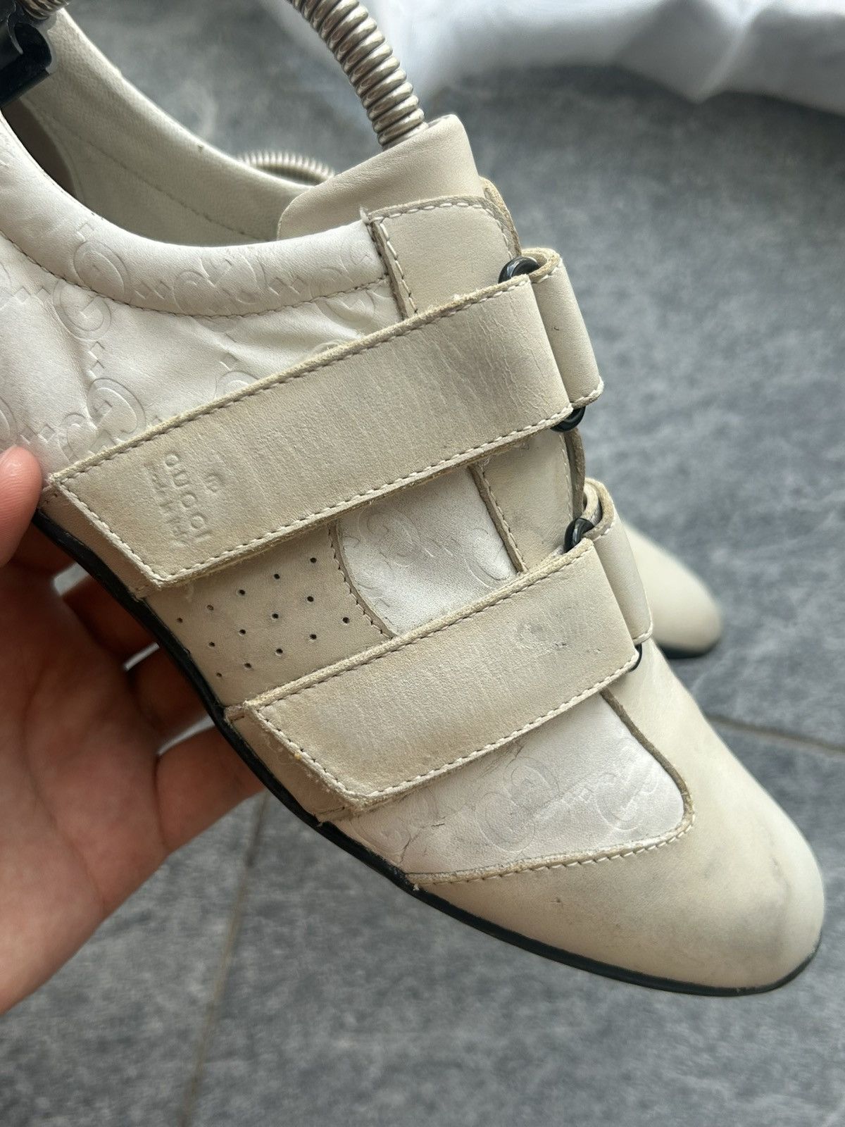 Gucci shoes gucci leather trainers web GG velcro straps sneakers Size US 5.5 / EU 38 - 15 Thumbnail